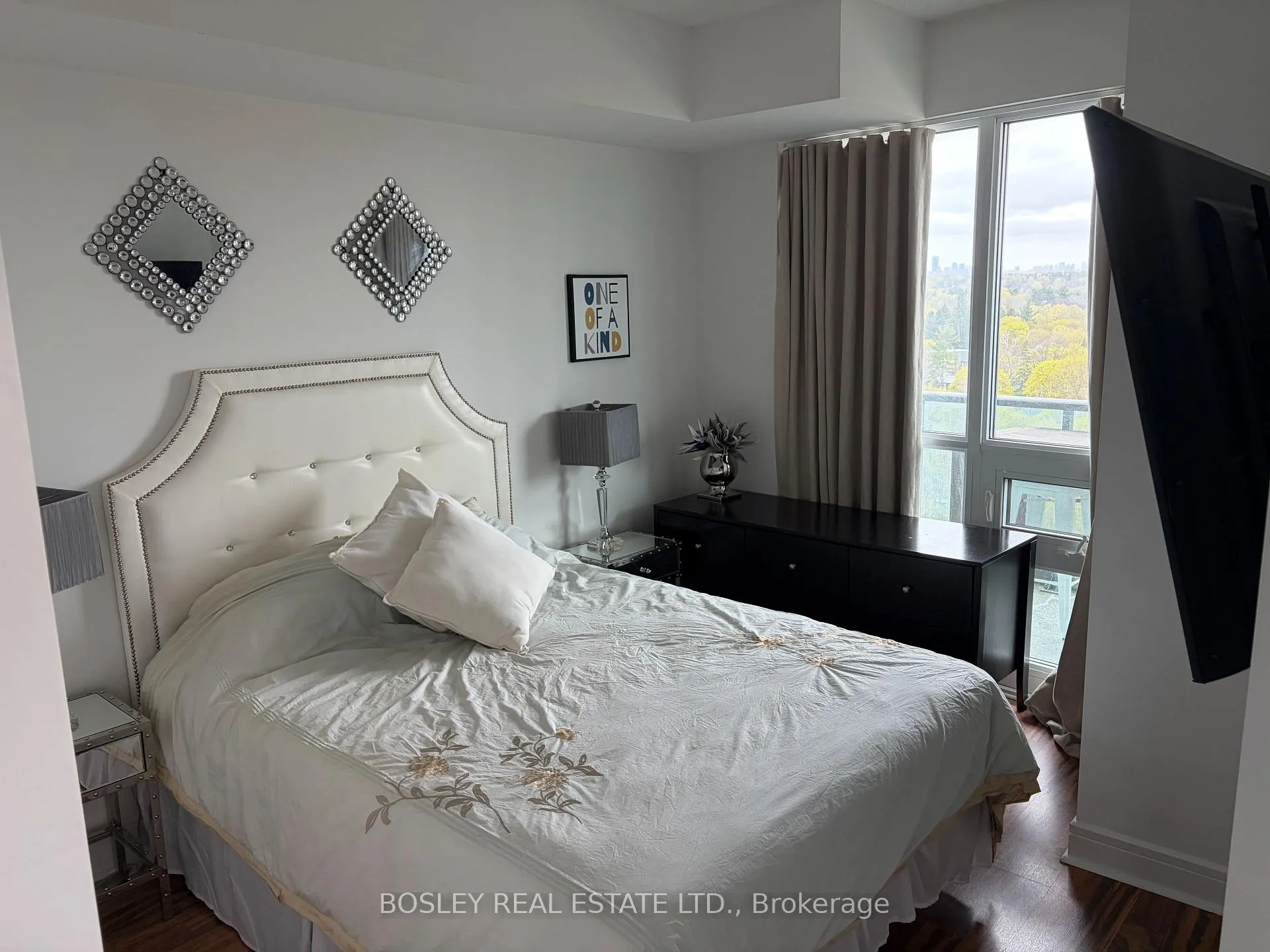 Photo 13 of Unit LPH 24, 35 Brian Peck Crescent, Toronto, Leaside — HOMEH