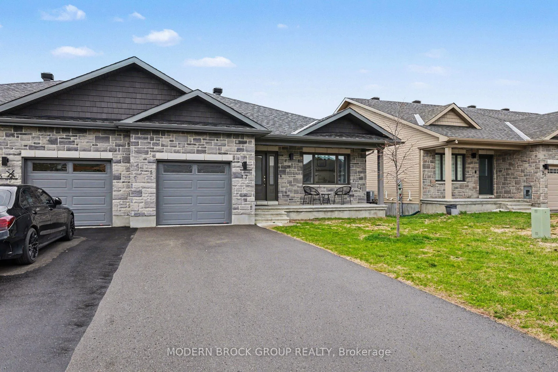 Photo 4 of 17 Douglas Brown Way, Arnprior — HOMEH