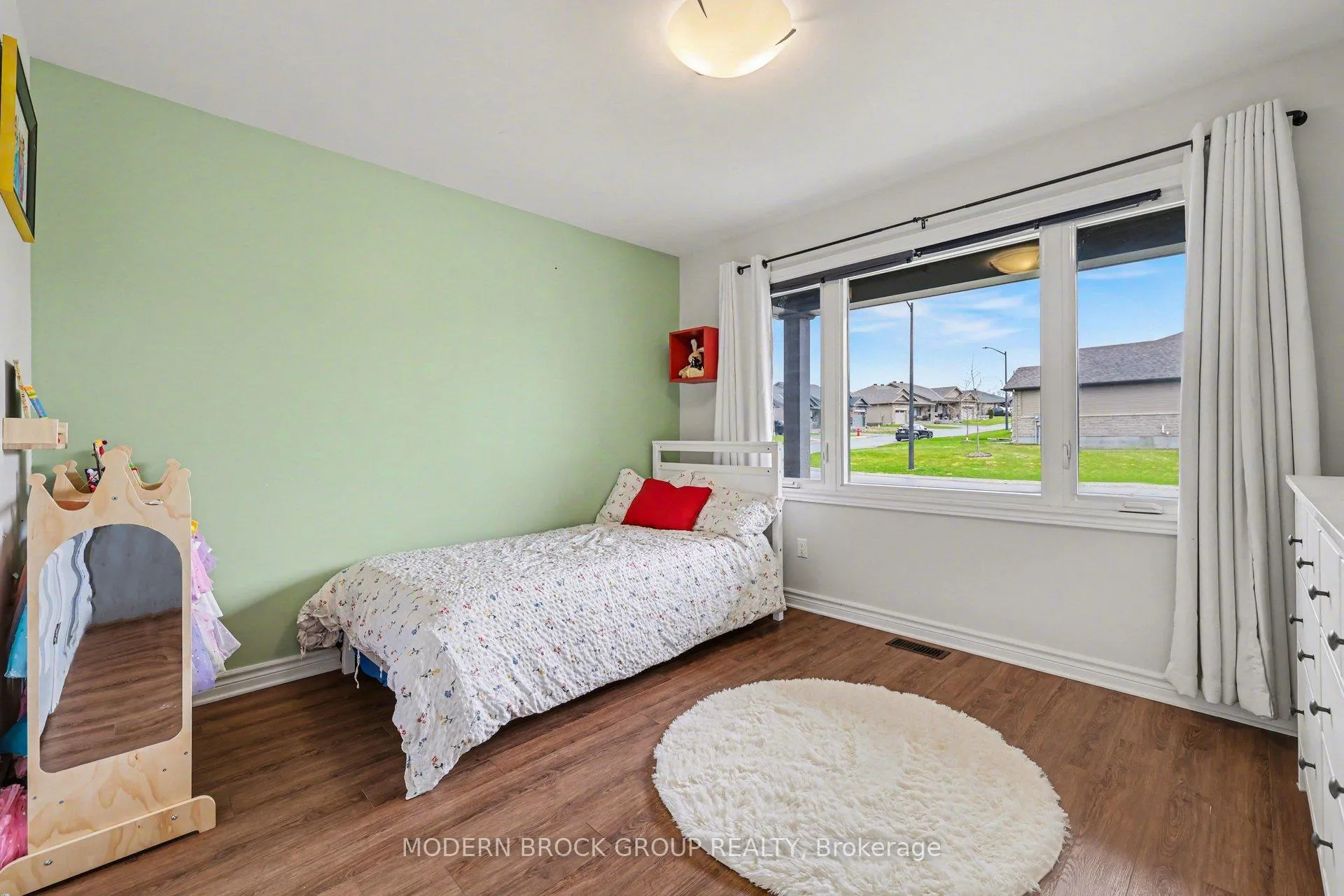 Photo 19 of 17 Douglas Brown Way, Arnprior — HOMEH