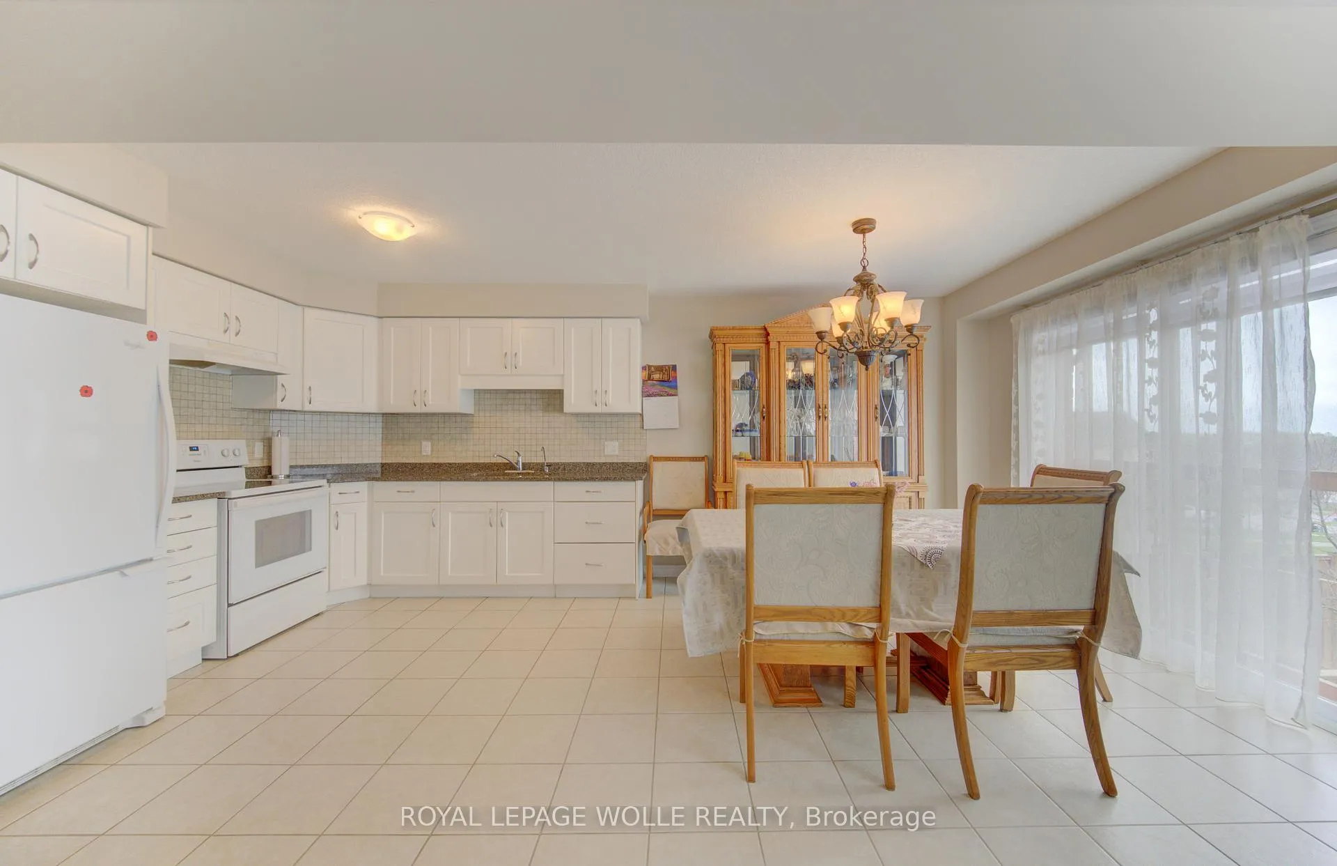Photo 7 of 430 Avens Street, Waterloo, Columbia Forest/Clair Hills — HOMEH