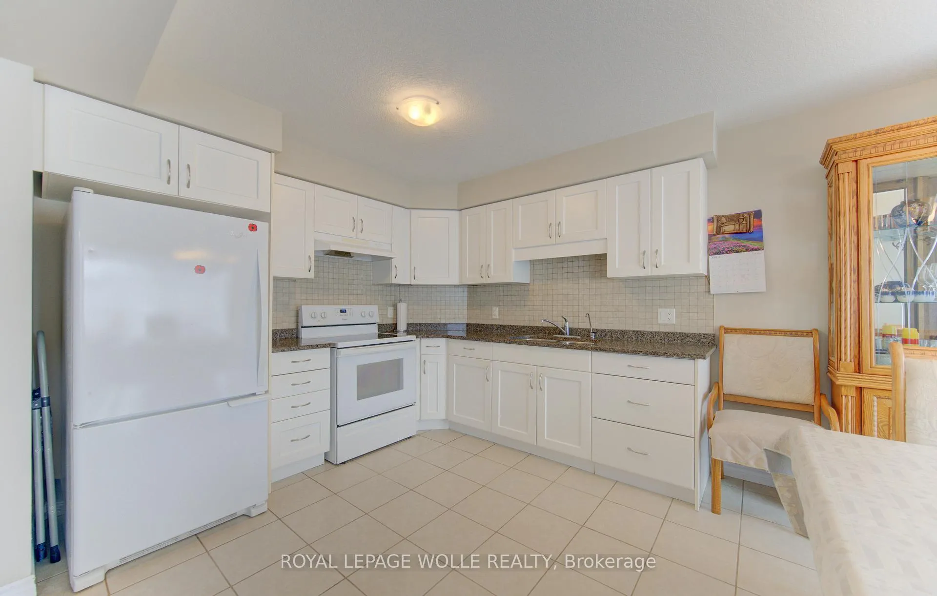 Photo 8 of 430 Avens Street, Waterloo, Columbia Forest/Clair Hills — HOMEH