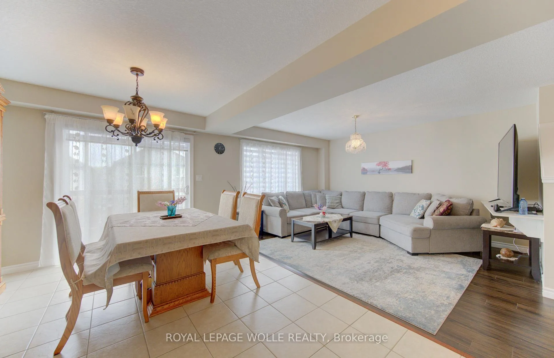 Photo 11 of 430 Avens Street, Waterloo, Columbia Forest/Clair Hills — HOMEH