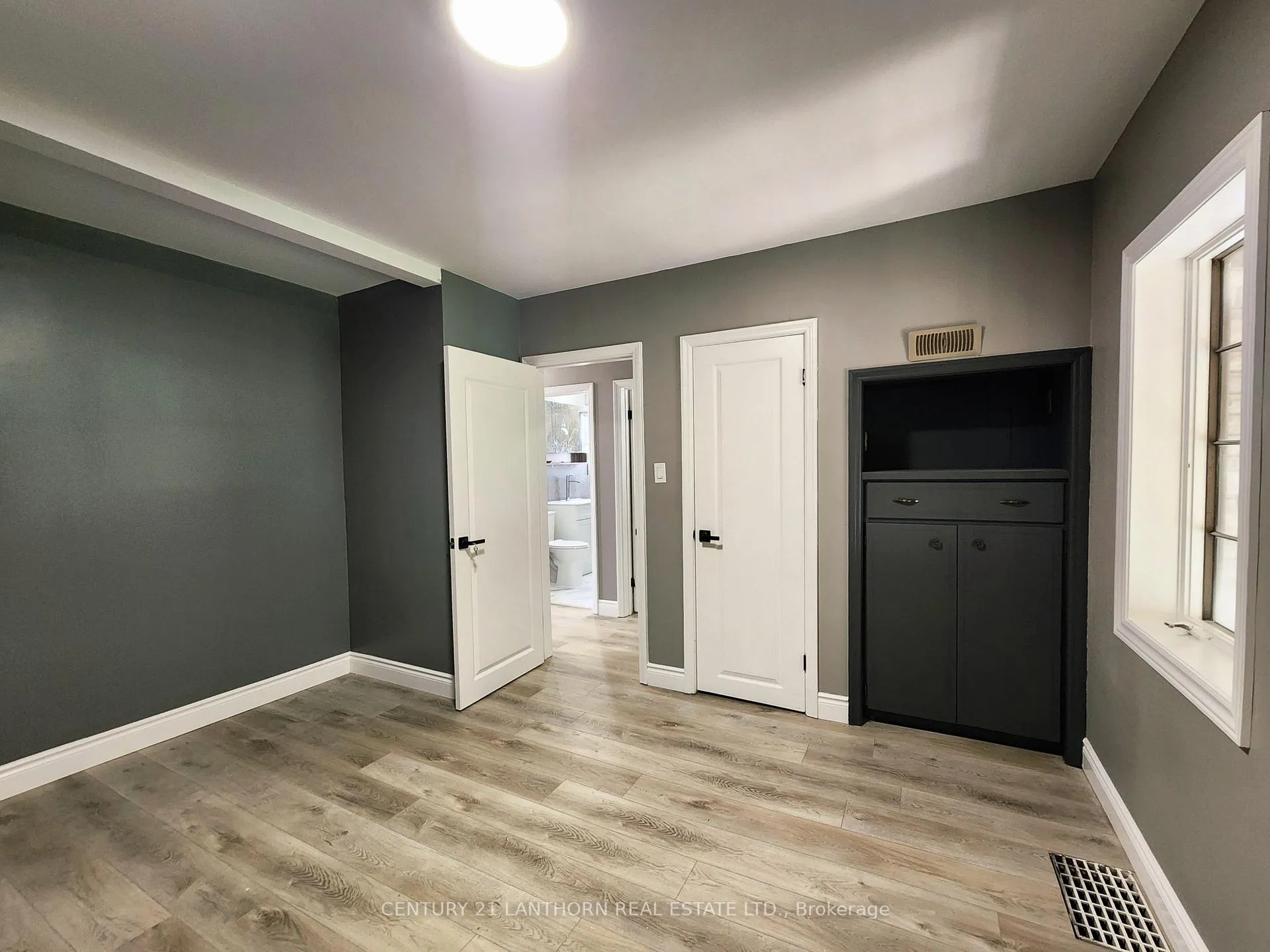 Photo 9 of 233 Herchimer Avenue, Belleville, Belleville Ward — HOMEH