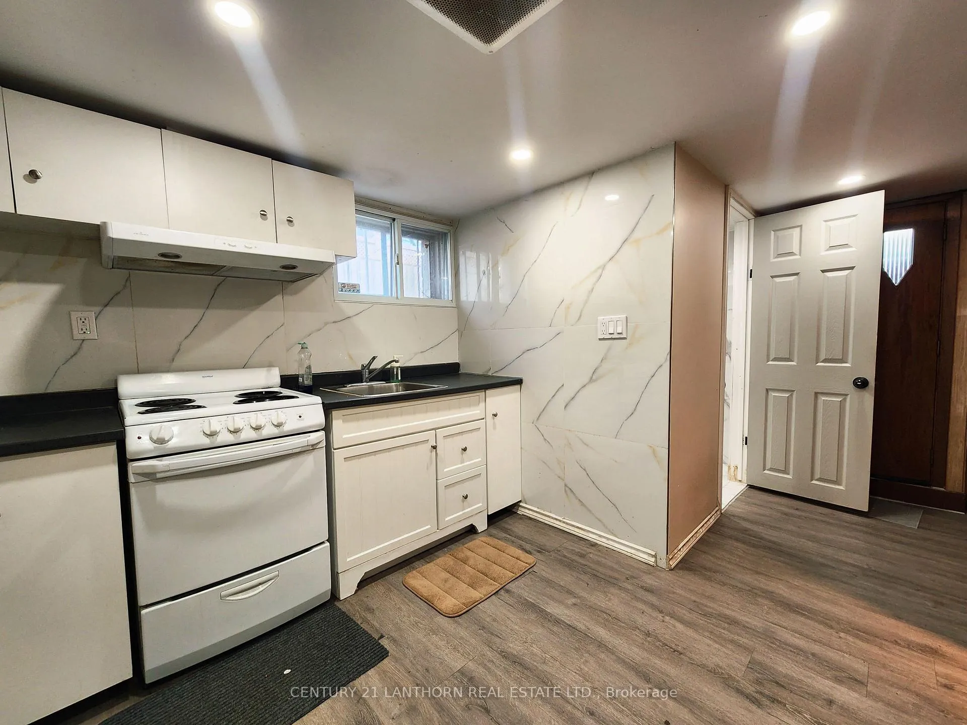 Photo 19 of 233 Herchimer Avenue, Belleville, Belleville Ward — HOMEH