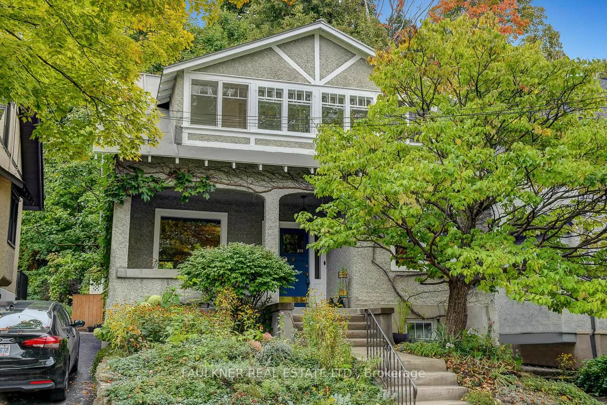 Front of 211 Sunnyside Avenue