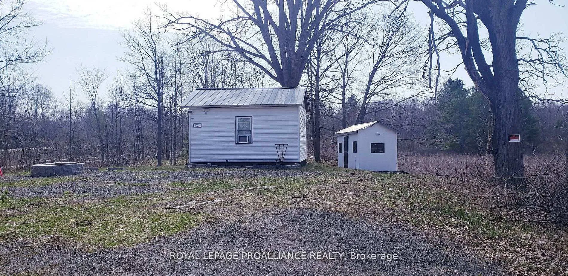 Photo 2 of 1023 Brewers Road, Frontenac, Frontenac Centre — HOMEH