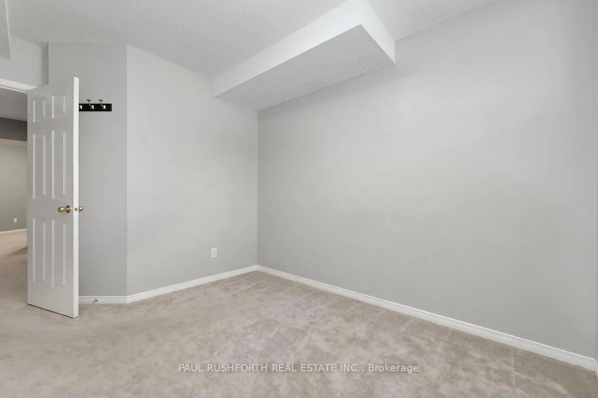 Photo 16 of Unit 11, 1400 Wildberry Court, Ottawa, Chapel Hill — HOMEH