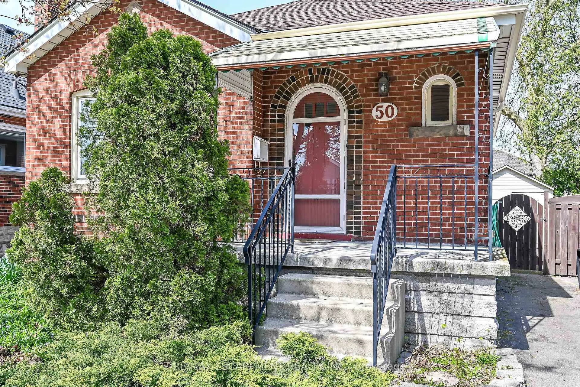 Photo 4 of 50 East 12TH Street, Hamilton, Inch Park — HOMEH