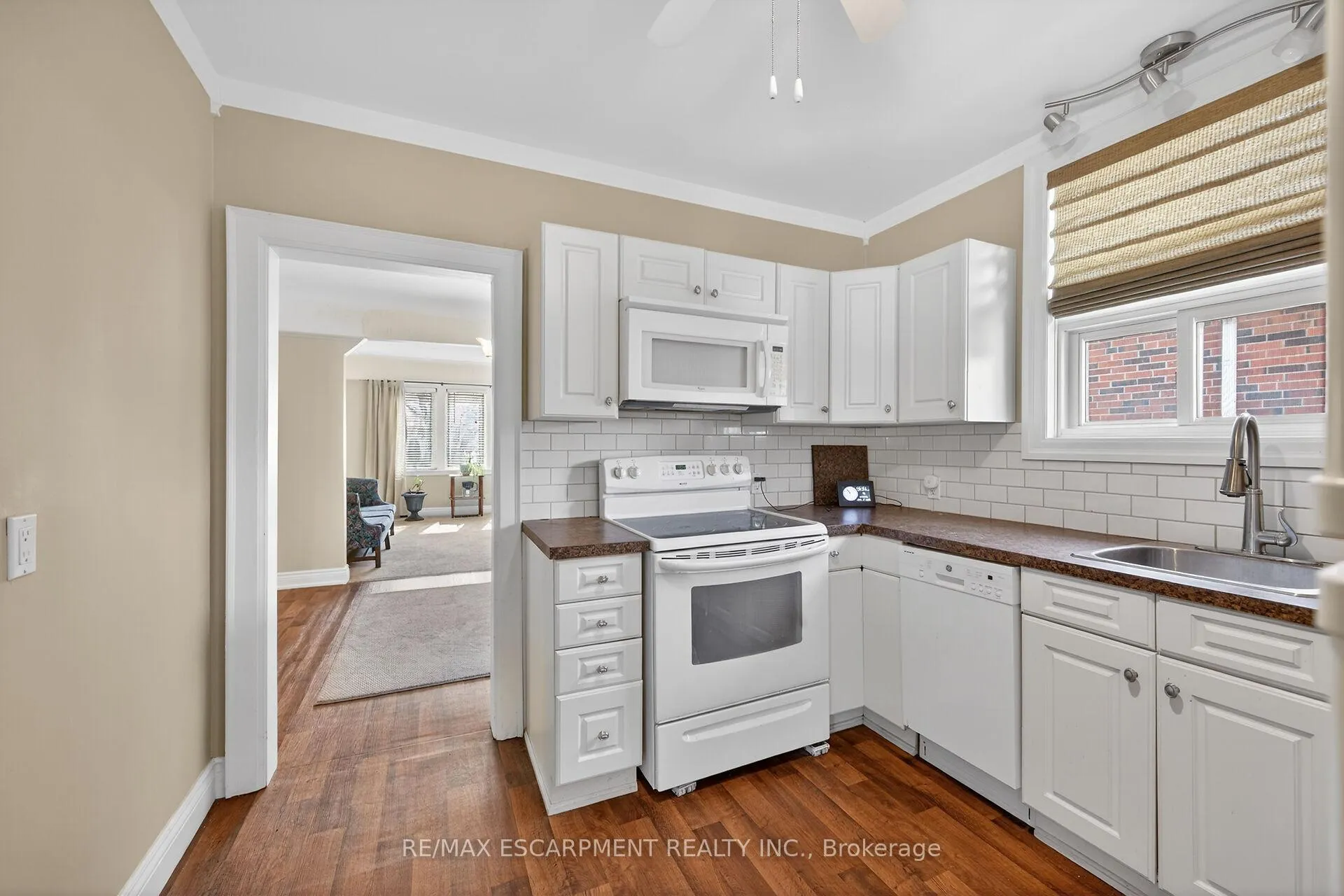 Photo 14 of 50 East 12TH Street, Hamilton, Inch Park — HOMEH