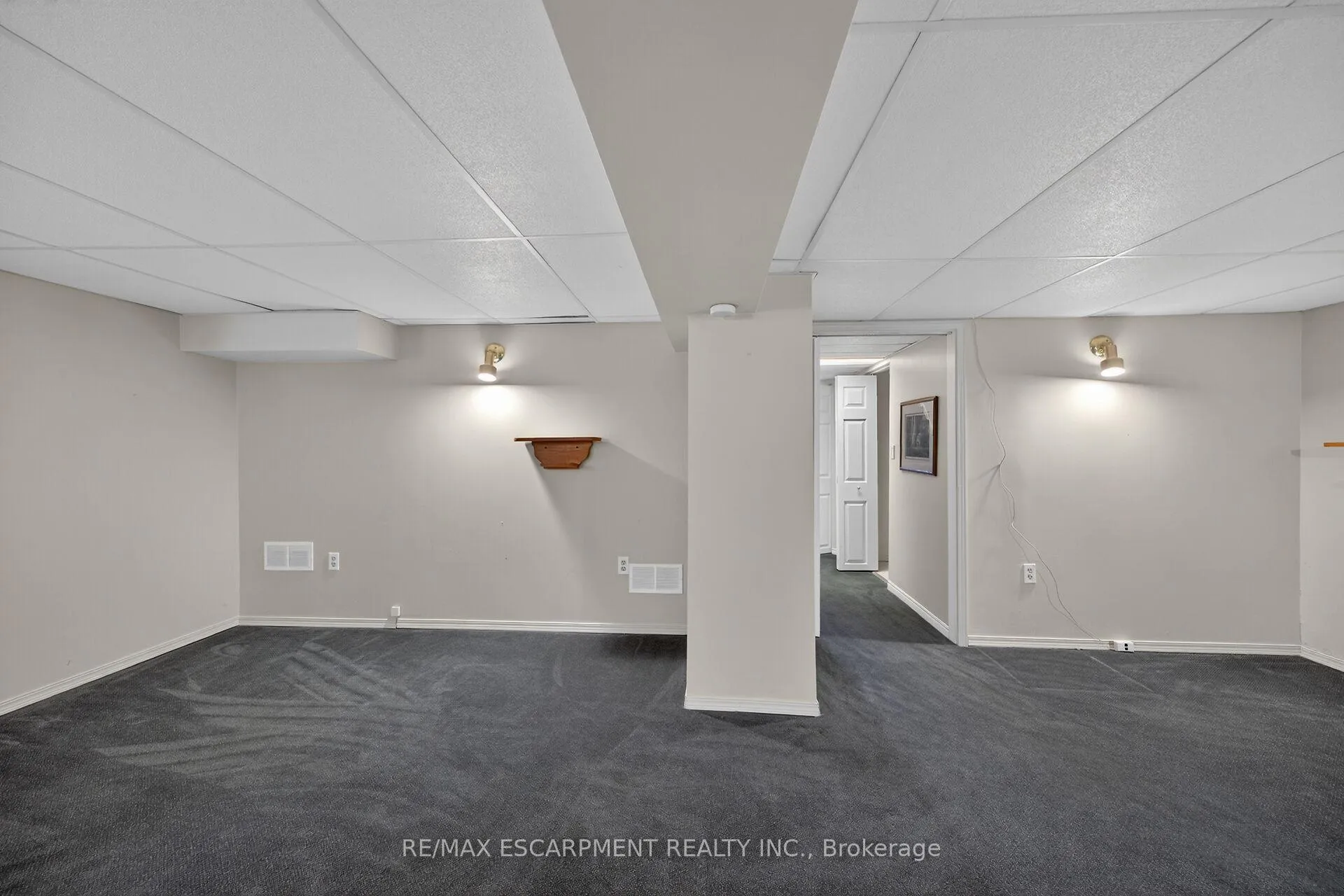 Photo 30 of 50 East 12TH Street, Hamilton, Inch Park — HOMEH