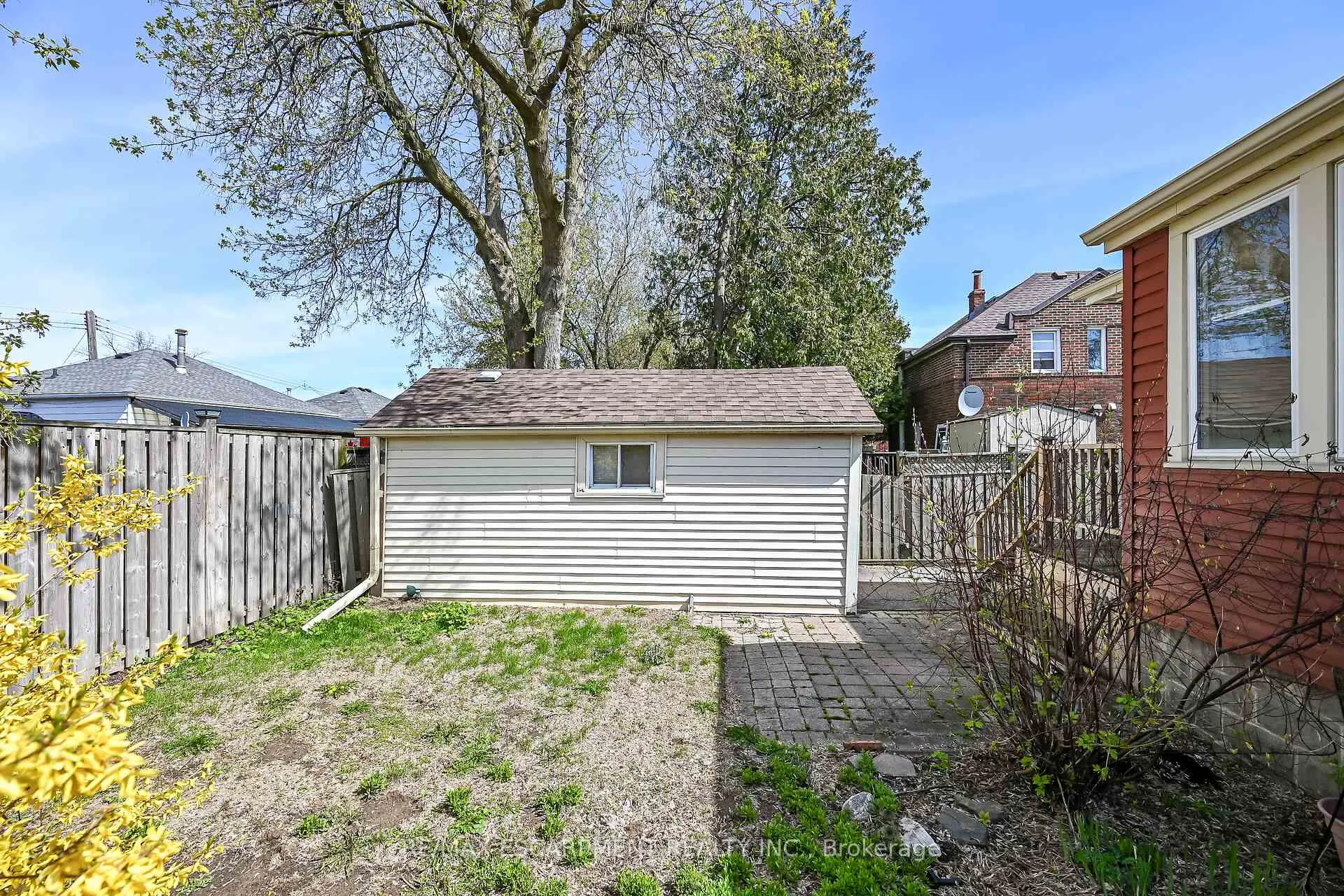 Photo 45 of 50 East 12TH Street, Hamilton, Inch Park — HOMEH