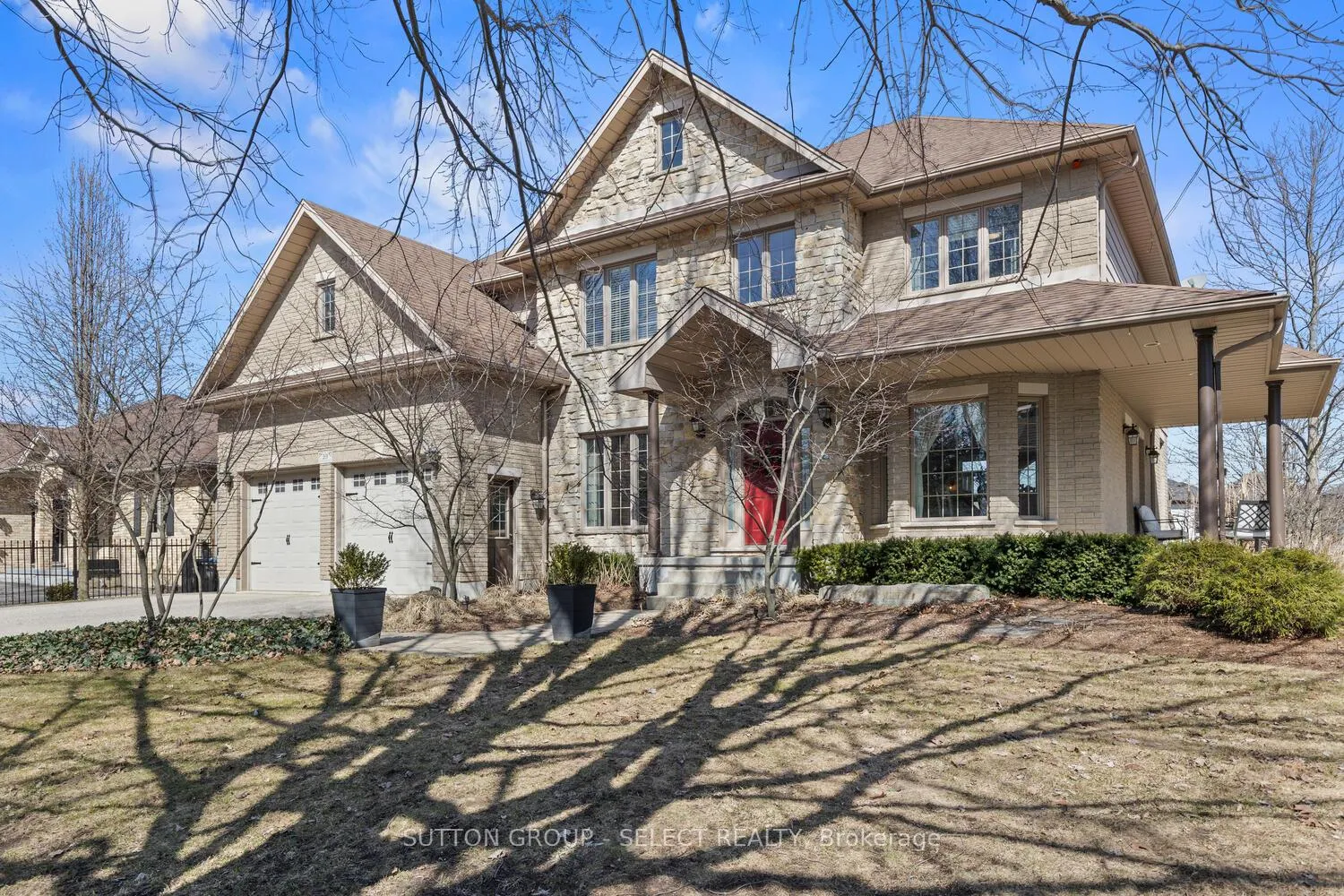 Photo 3 of 2610 Emerson Street, Strathroy-Caradoc, Mount Brydges — HOMEH