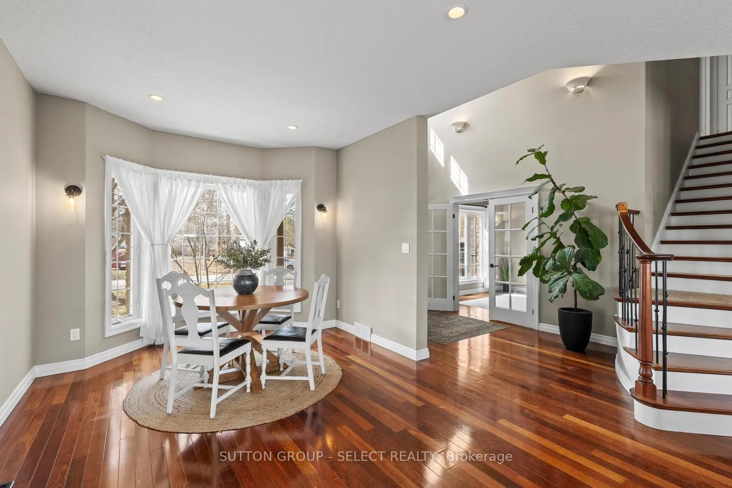 Photo 8 of 2610 Emerson Street, Strathroy-Caradoc, Mount Brydges — HOMEH