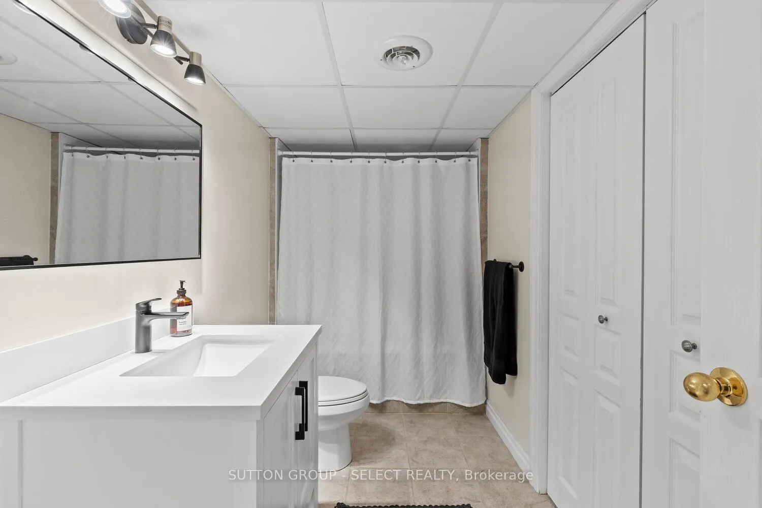 Photo 36 of 2610 Emerson Street, Strathroy-Caradoc, Mount Brydges — HOMEH