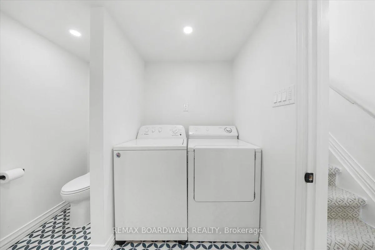 Photo 30 of 19 Spring Garden Avenue, Ottawa, Meadowlands/Crestview — HOMEH