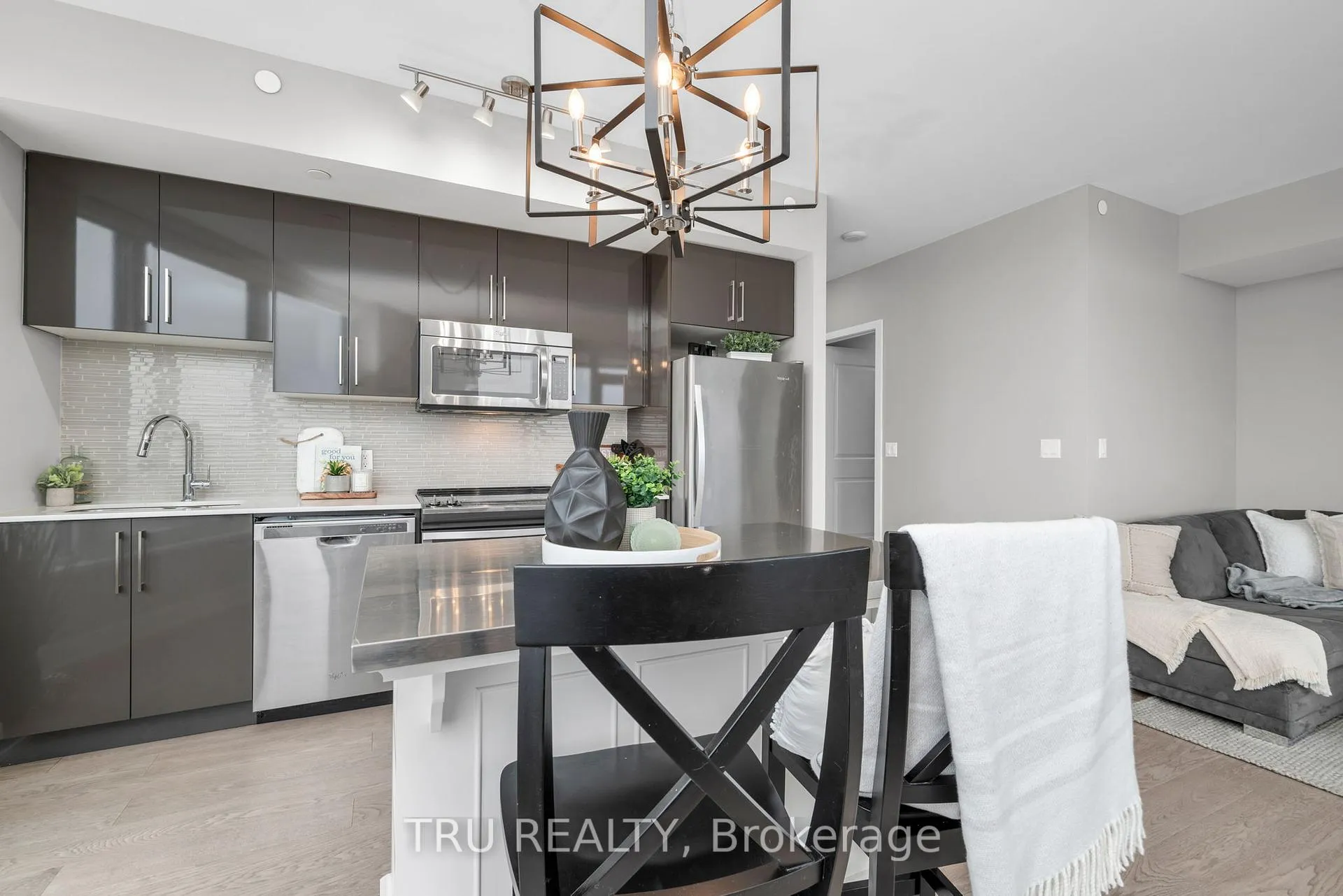 Photo 13 of Unit 910, 485 Richmond Road, Ottawa, Westboro West — HOMEH