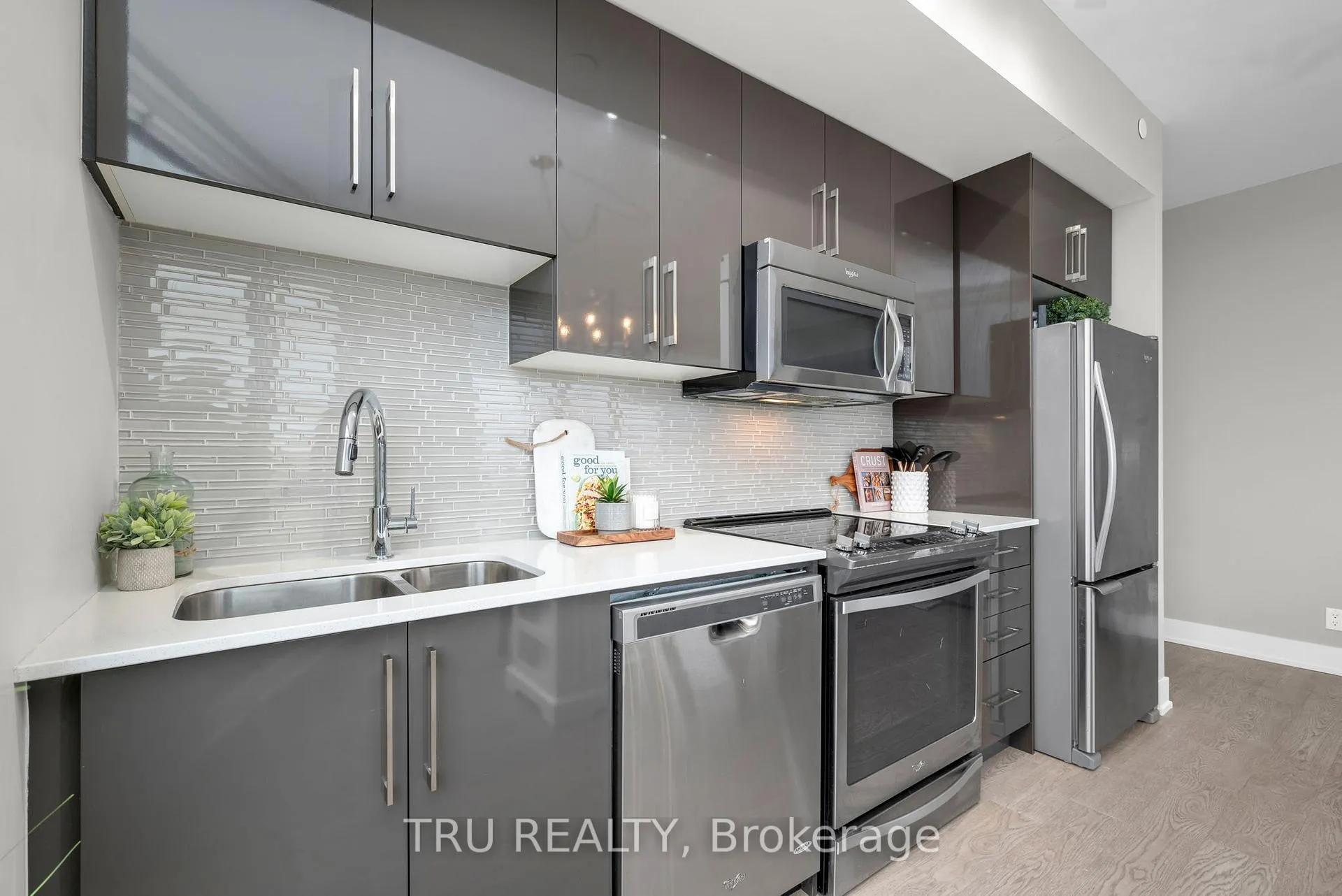 Photo 15 of Unit 910, 485 Richmond Road, Ottawa, Westboro West — HOMEH