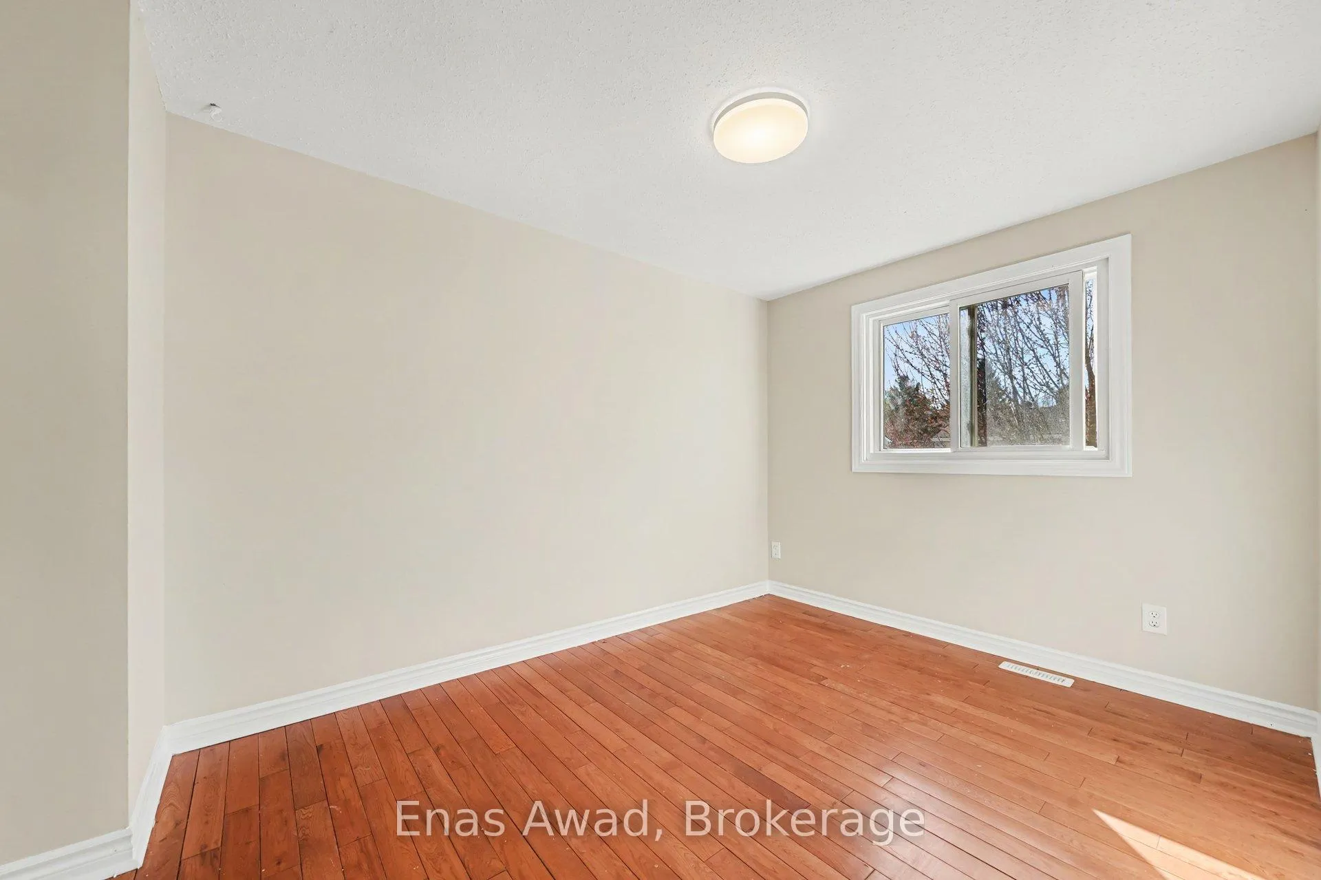 Photo 2 of Unit 58, 2001 Kelden Crescent, Ottawa, Blackburn Hamlet (South) — HOMEH