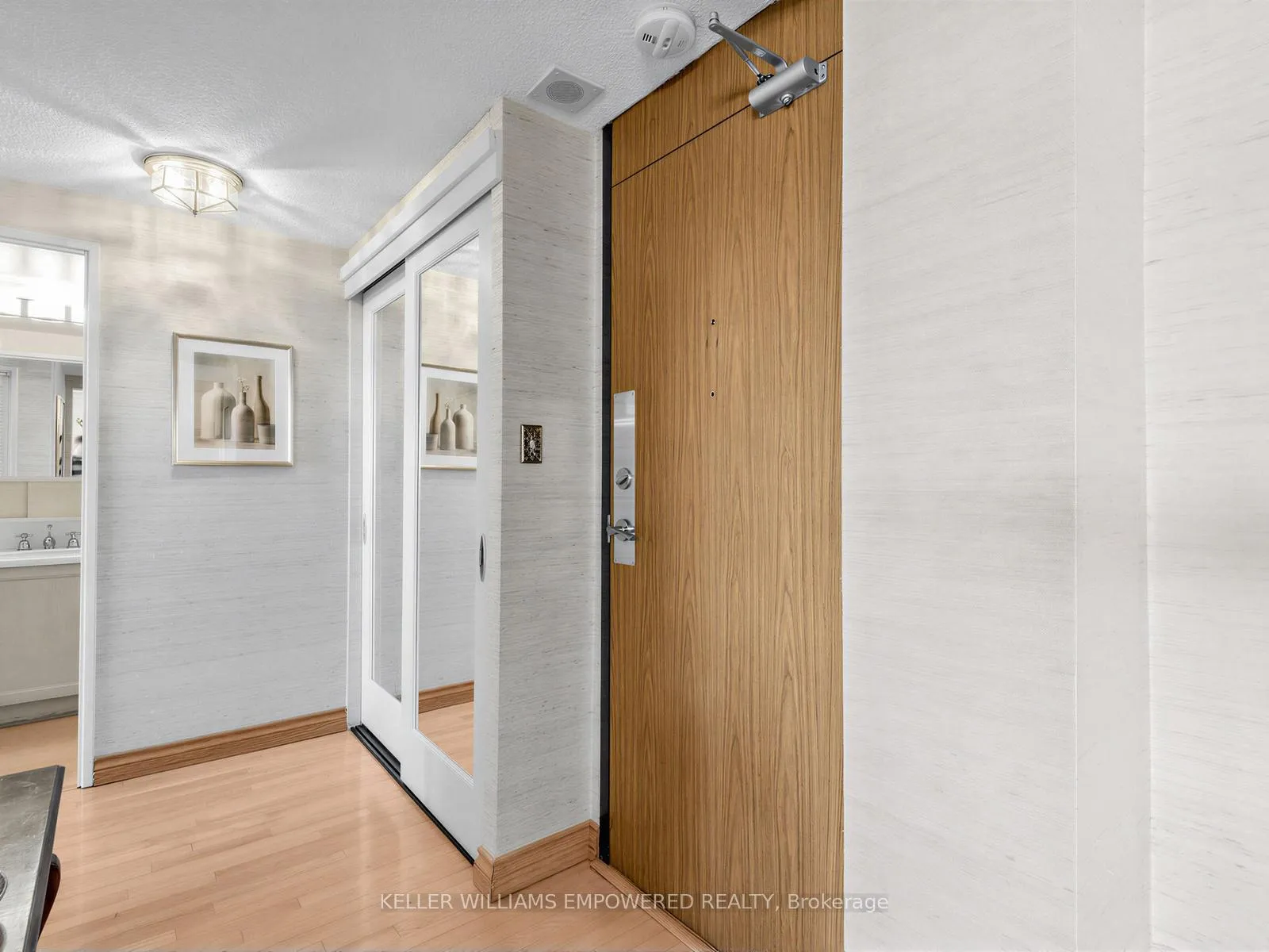 Photo 5 of Unit 2012, 260 Scarlett Road, Toronto, Rockcliffe-Smythe — HOMEH