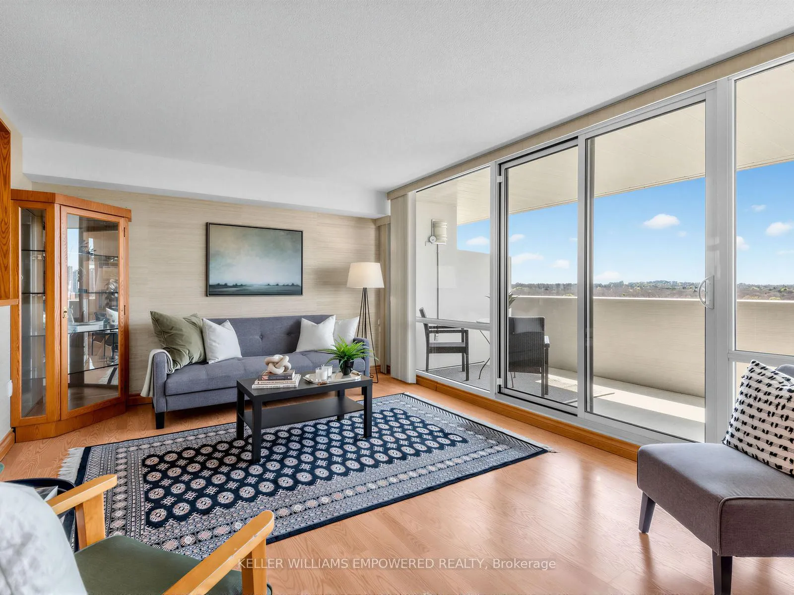 Photo 10 of Unit 2012, 260 Scarlett Road, Toronto, Rockcliffe-Smythe — HOMEH