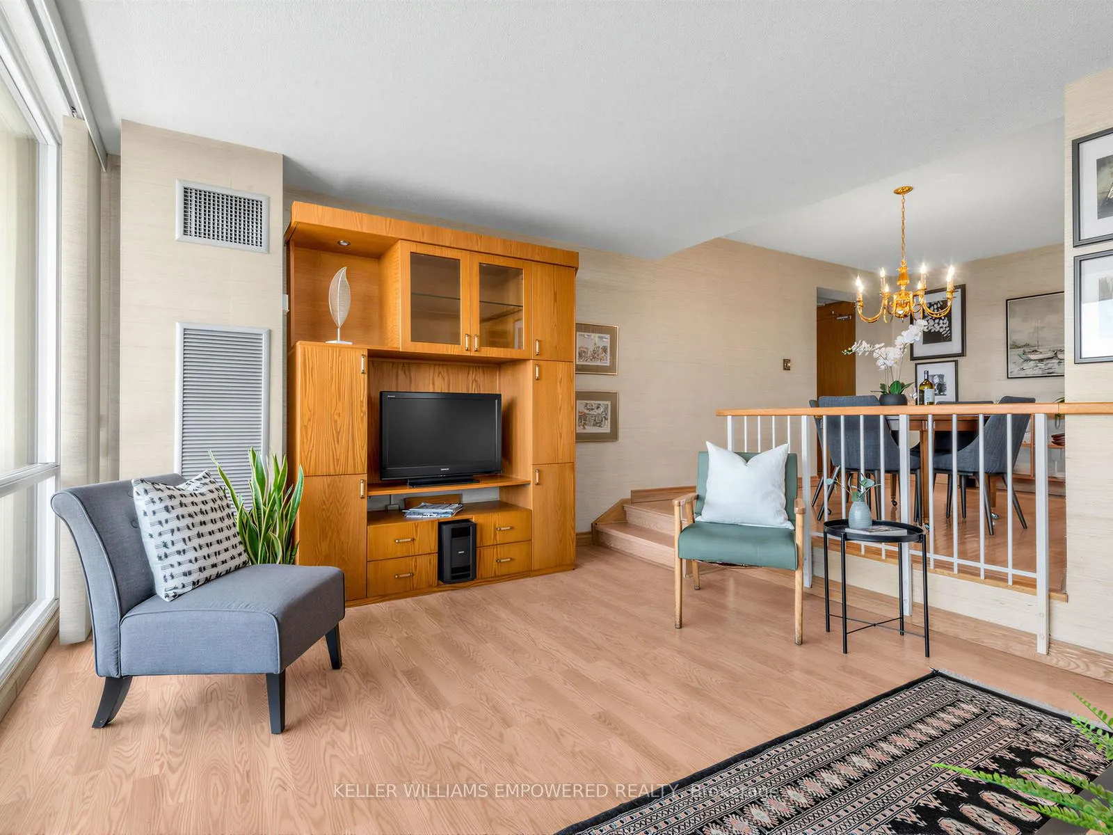 Photo 12 of Unit 2012, 260 Scarlett Road, Toronto, Rockcliffe-Smythe — HOMEH