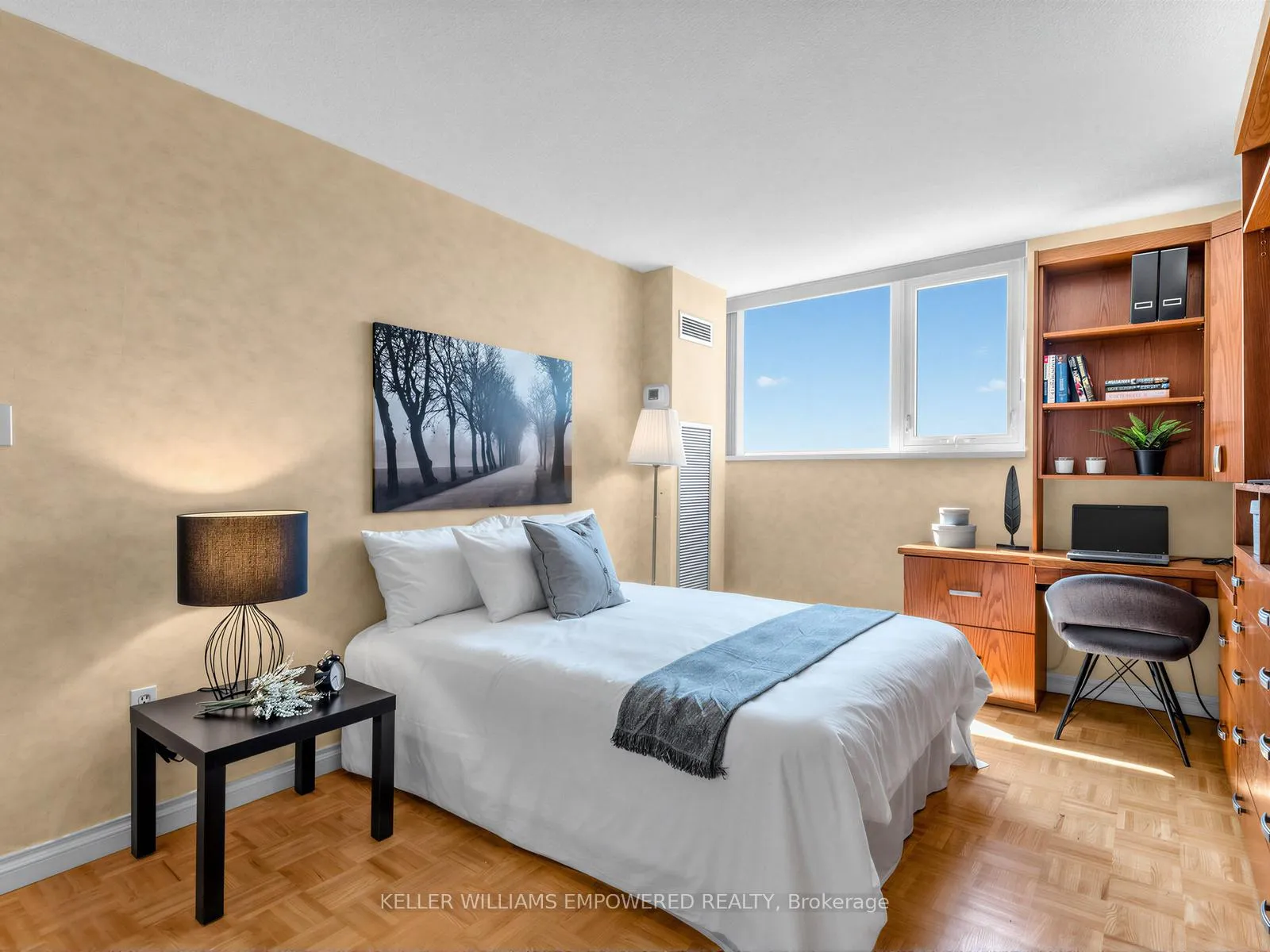 Photo 25 of Unit 2012, 260 Scarlett Road, Toronto, Rockcliffe-Smythe — HOMEH
