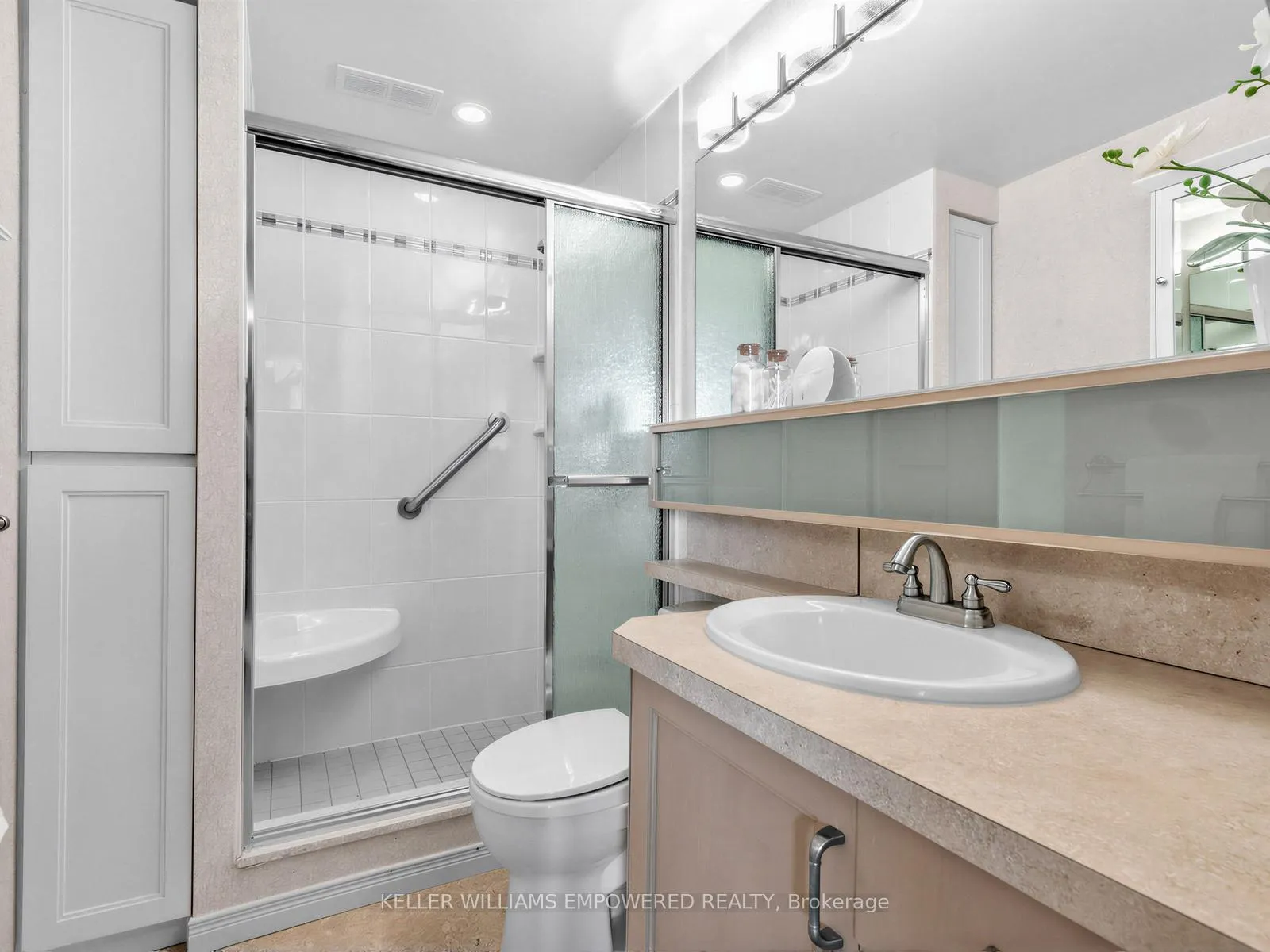 Photo 27 of Unit 2012, 260 Scarlett Road, Toronto, Rockcliffe-Smythe — HOMEH