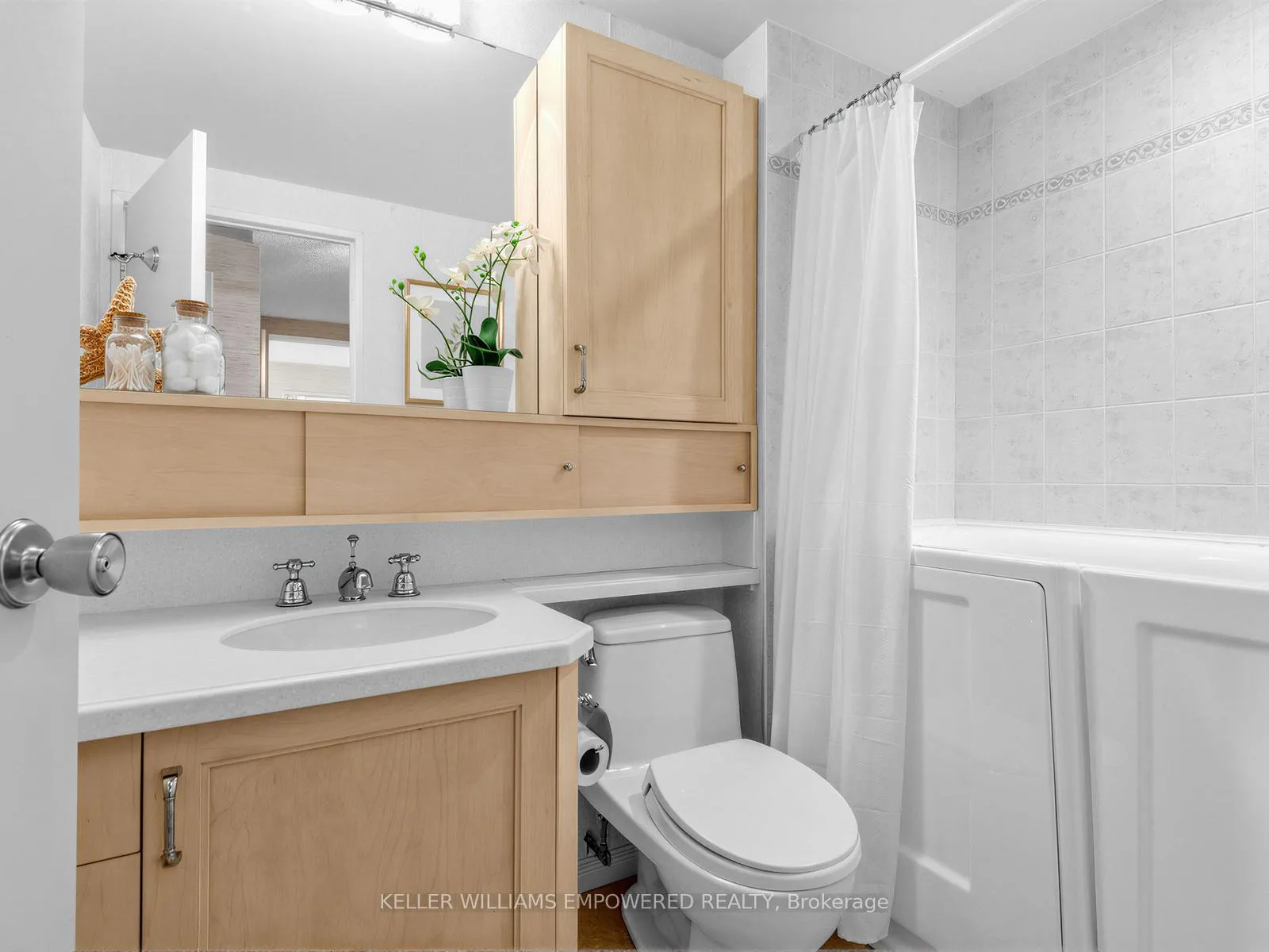 Photo 30 of Unit 2012, 260 Scarlett Road, Toronto, Rockcliffe-Smythe — HOMEH