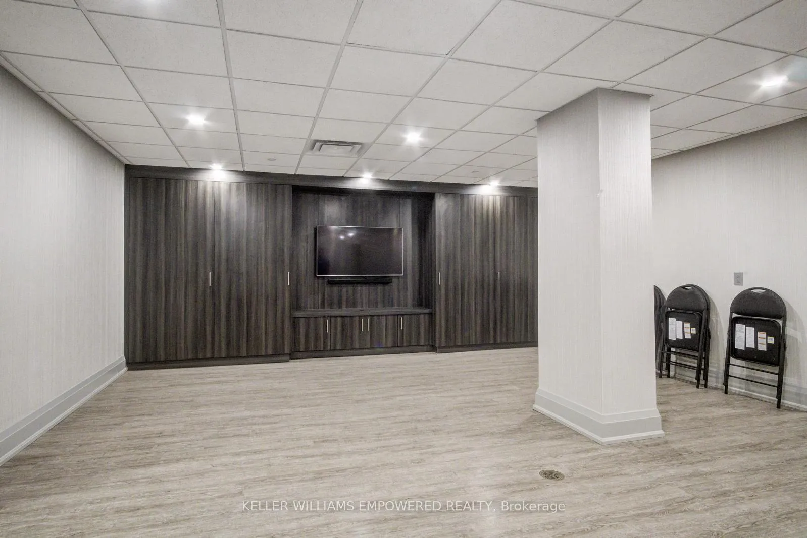 Photo 39 of Unit 2012, 260 Scarlett Road, Toronto, Rockcliffe-Smythe — HOMEH