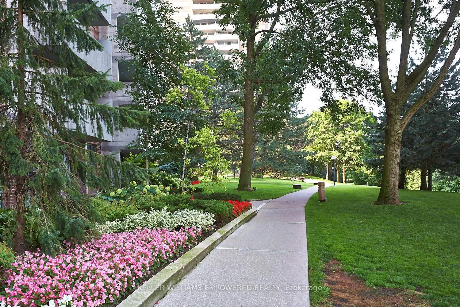 Photo 45 of Unit 2012, 260 Scarlett Road, Toronto, Rockcliffe-Smythe — HOMEH