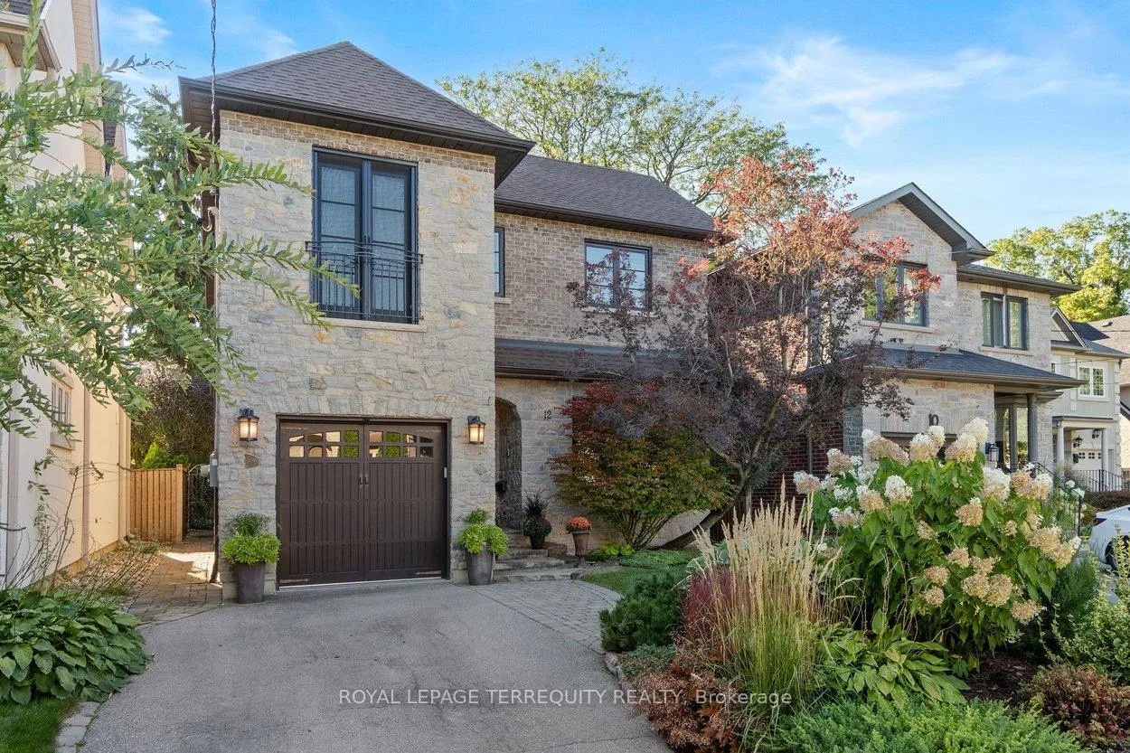 Photo 4 of 12 Elliott Avenue, Etobicoke, Kingsway South — HOMEH