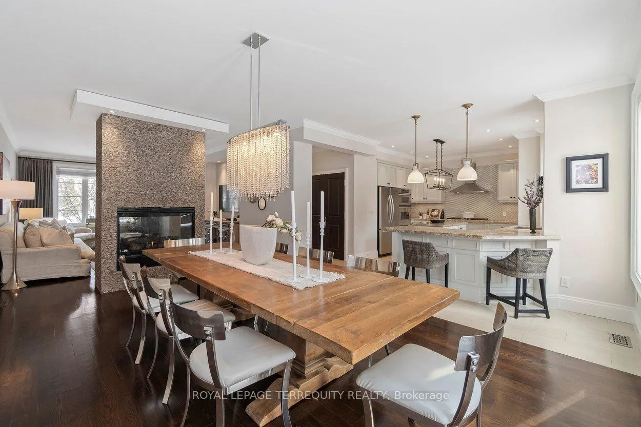 Photo 13 of 12 Elliott Avenue, Etobicoke, Kingsway South — HOMEH