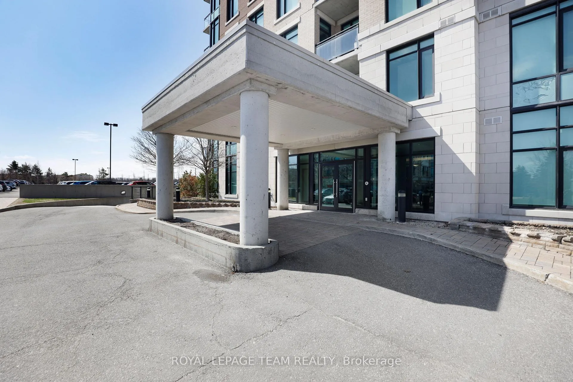 Photo 3 of Unit 202, 100 Roger Guindon Avenue, Ottawa, Riverview Park — HOMEH