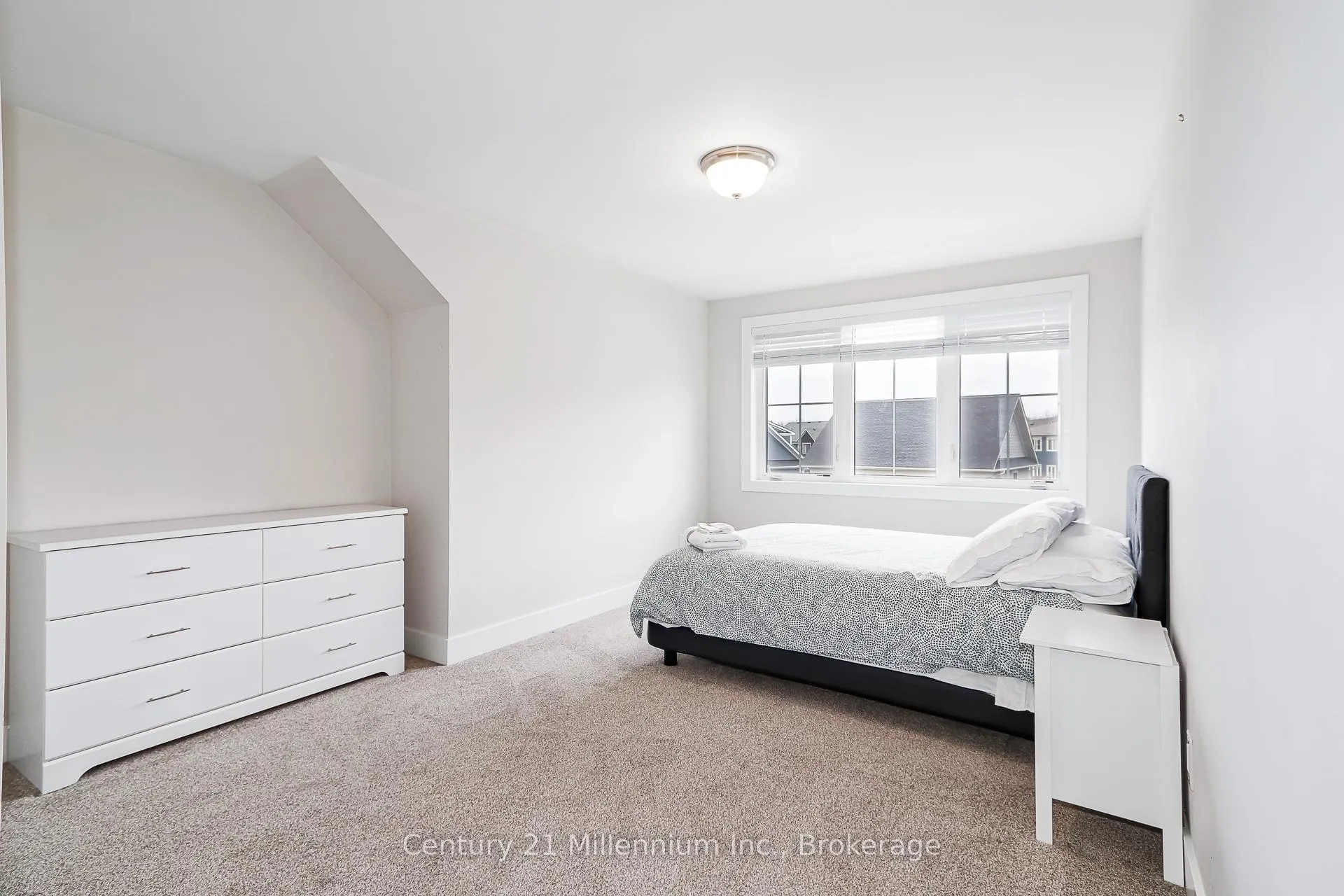 Photo 31 of 294 Yellow Birch Crescent, Blue Mountains — HOMEH