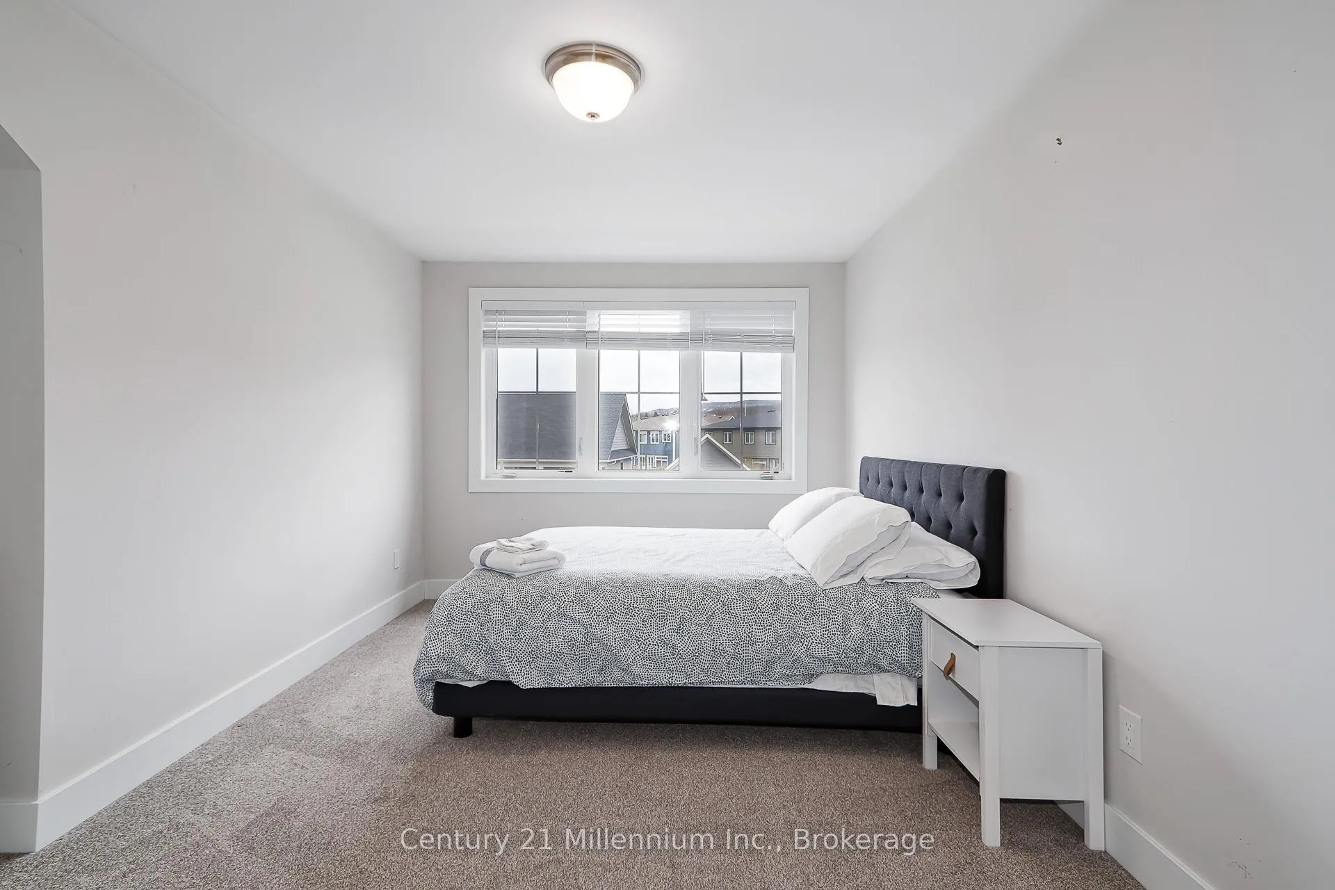 Photo 32 of 294 Yellow Birch Crescent, Blue Mountains — HOMEH