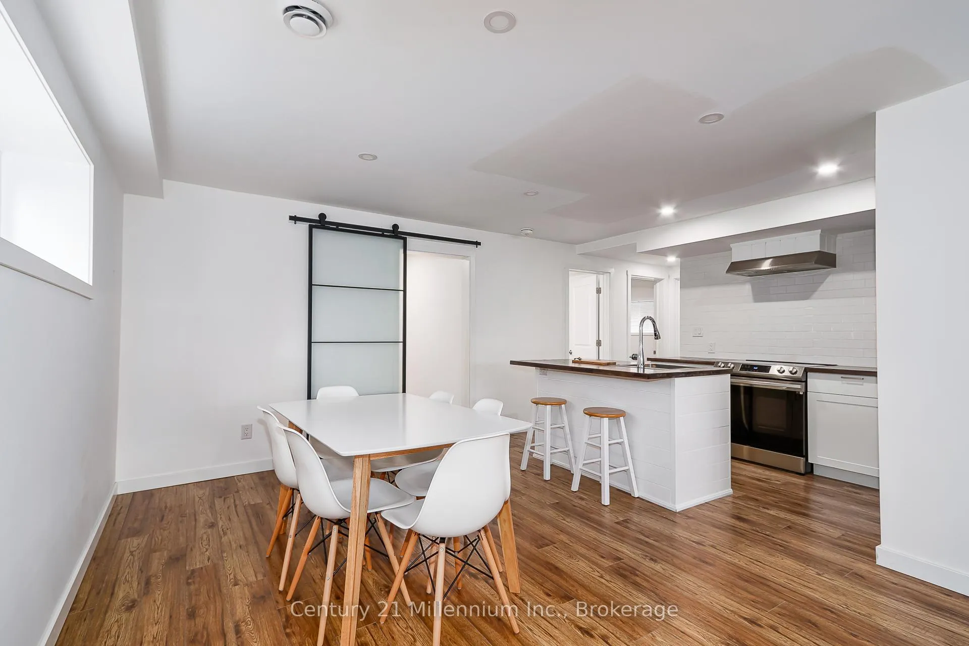 Photo 37 of 294 Yellow Birch Crescent, Blue Mountains — HOMEH
