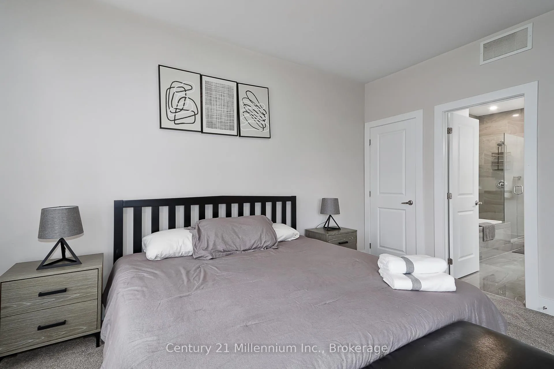 Photo 43 of 294 Yellow Birch Crescent, Blue Mountains — HOMEH