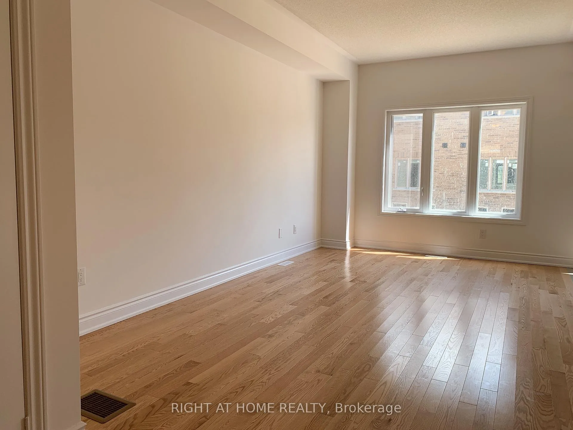 Photo 6 of 9 Mackenzie Street, Southgate — HOMEH