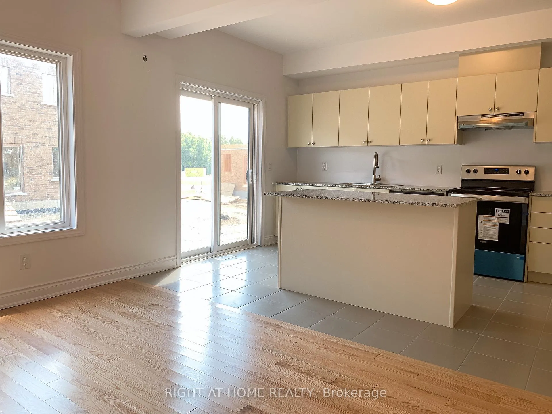 Photo 12 of 9 Mackenzie Street, Southgate — HOMEH