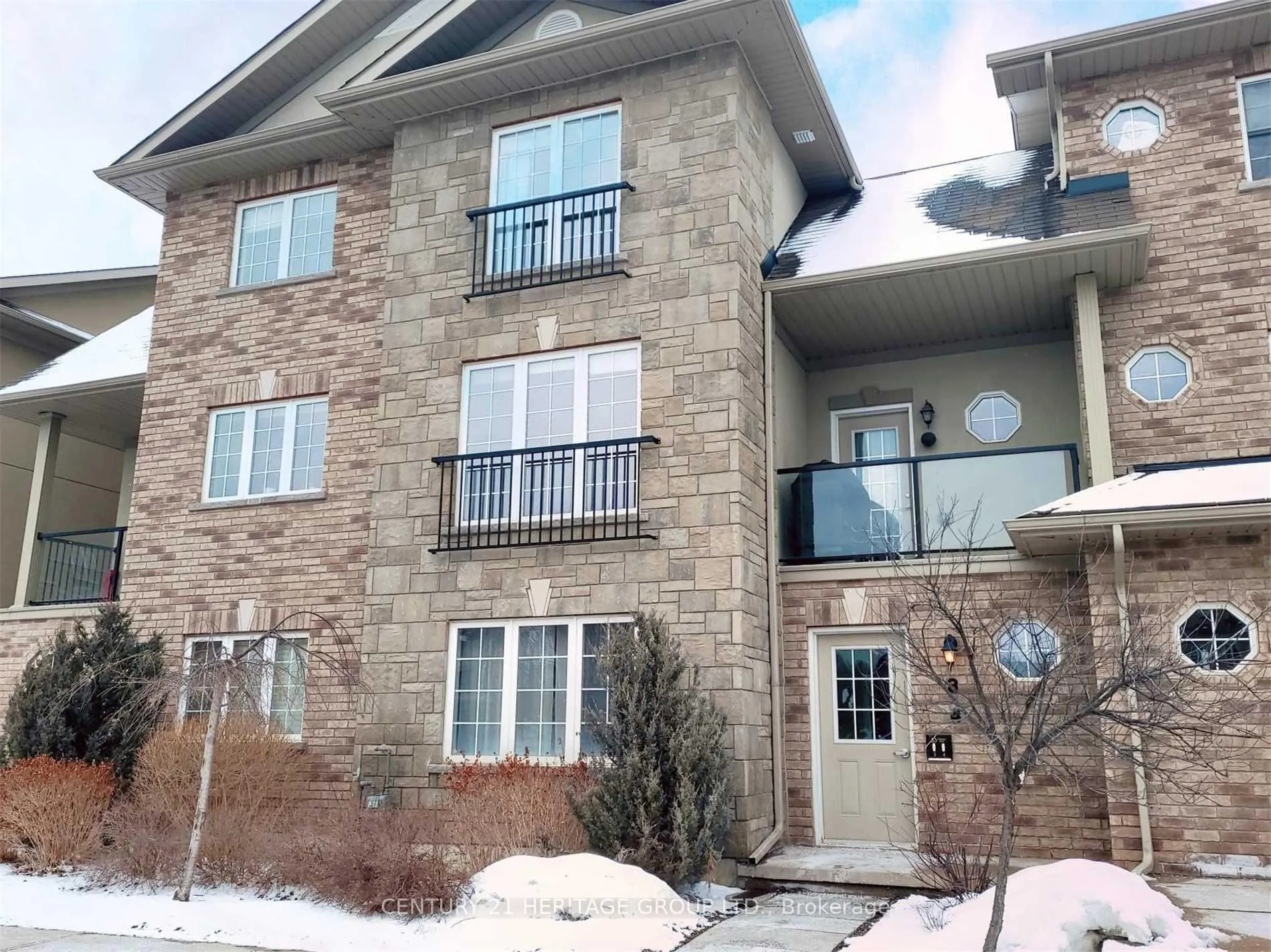 Photo 2 of Unit 4, 53 Ferndale Drive S, Barrie, Ardagh — HOMEH