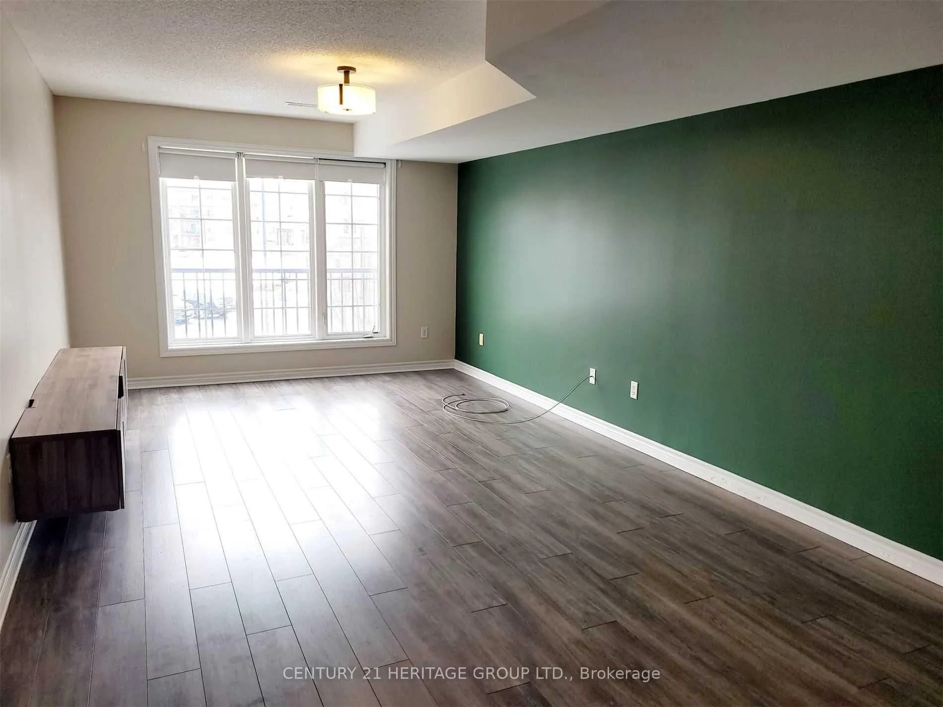 Photo 11 of Unit 4, 53 Ferndale Drive S, Barrie, Ardagh — HOMEH