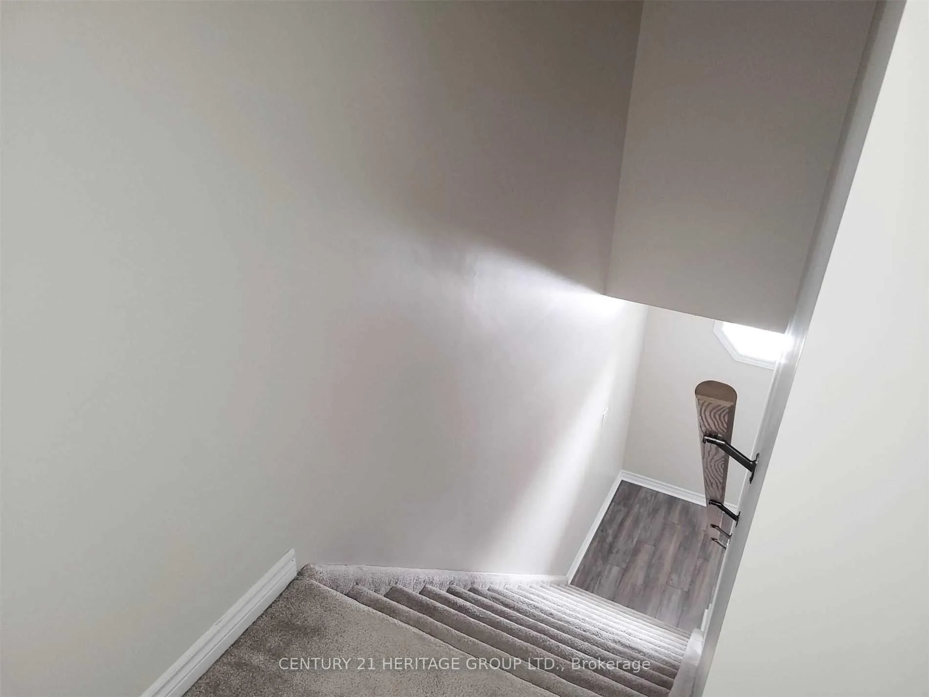 Photo 18 of Unit 4, 53 Ferndale Drive S, Barrie, Ardagh — HOMEH