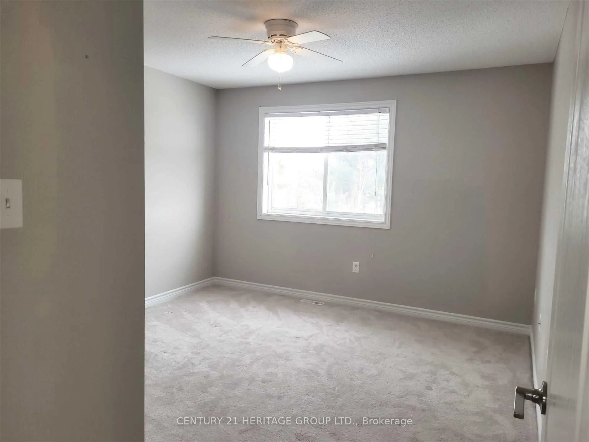 Photo 24 of Unit 4, 53 Ferndale Drive S, Barrie, Ardagh — HOMEH