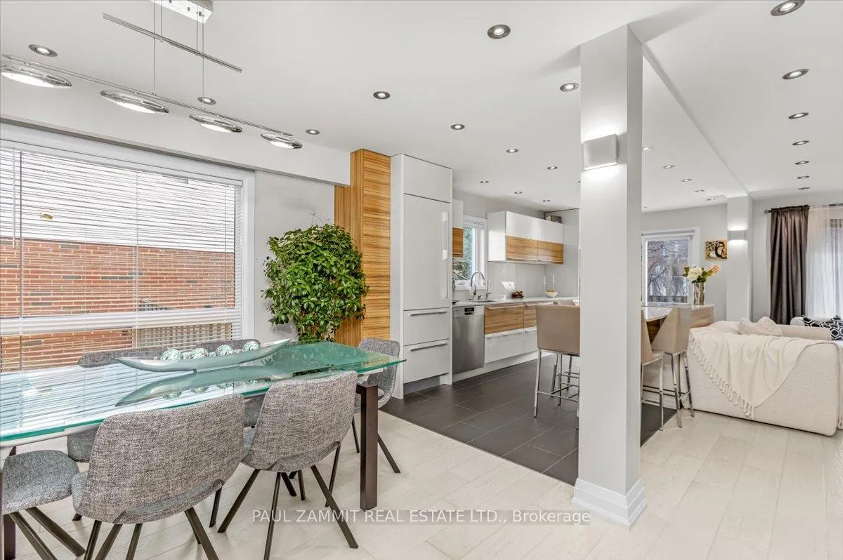 Photo 4 of 57 Glenmanor Way, Vaughan, Crestwood-Springfarm-Yorkhill — HOMEH