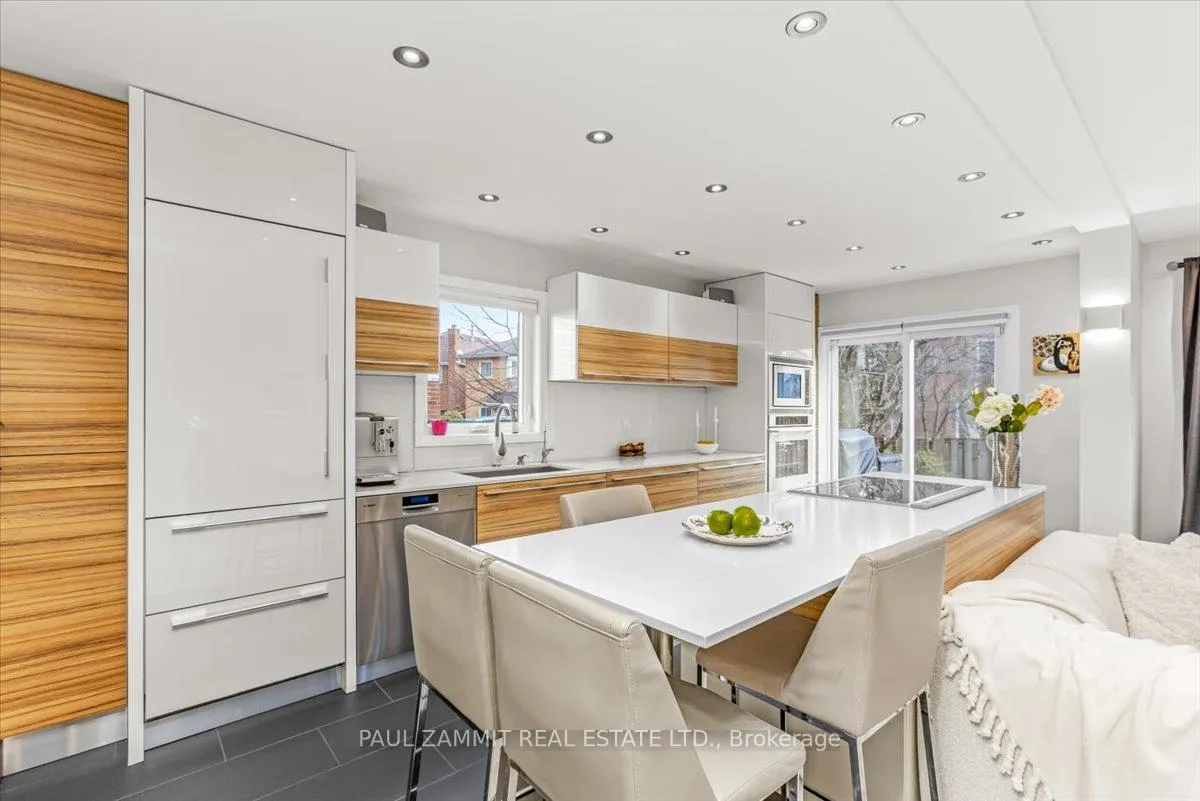 Photo 7 of 57 Glenmanor Way, Vaughan, Crestwood-Springfarm-Yorkhill — HOMEH