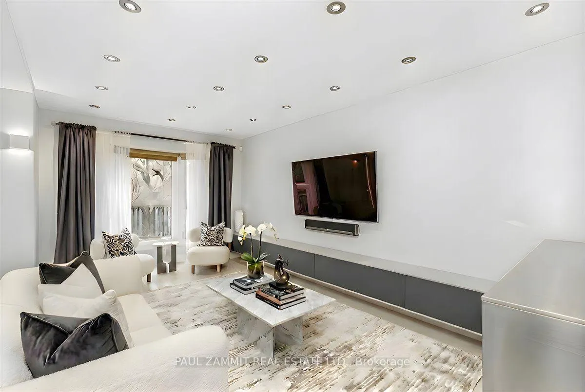 Photo 13 of 57 Glenmanor Way, Vaughan, Crestwood-Springfarm-Yorkhill — HOMEH