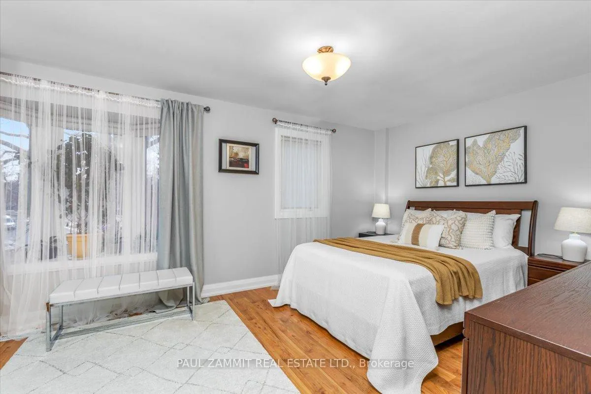 Photo 19 of 57 Glenmanor Way, Vaughan, Crestwood-Springfarm-Yorkhill — HOMEH