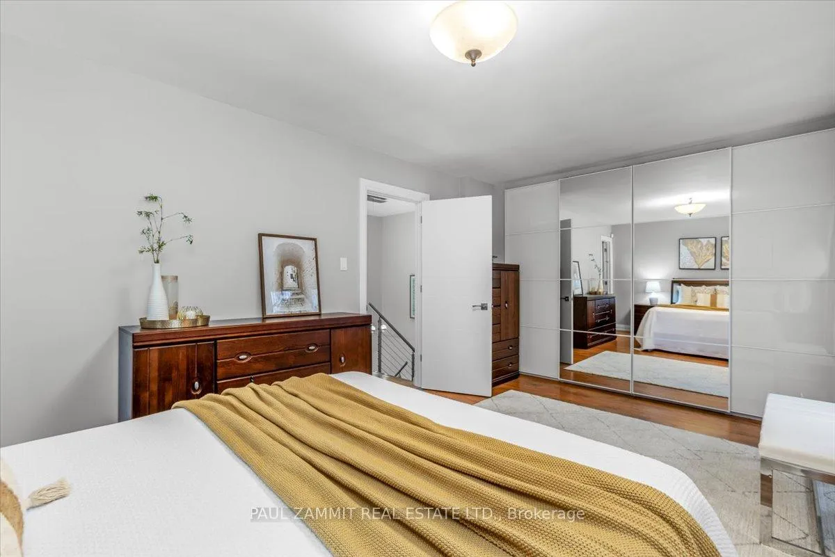 Photo 21 of 57 Glenmanor Way, Vaughan, Crestwood-Springfarm-Yorkhill — HOMEH