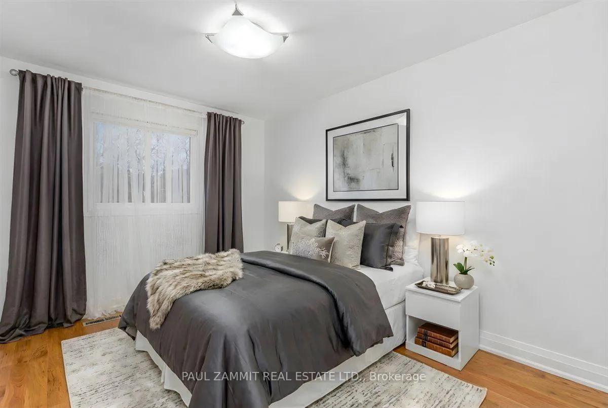 Photo 24 of 57 Glenmanor Way, Vaughan, Crestwood-Springfarm-Yorkhill — HOMEH