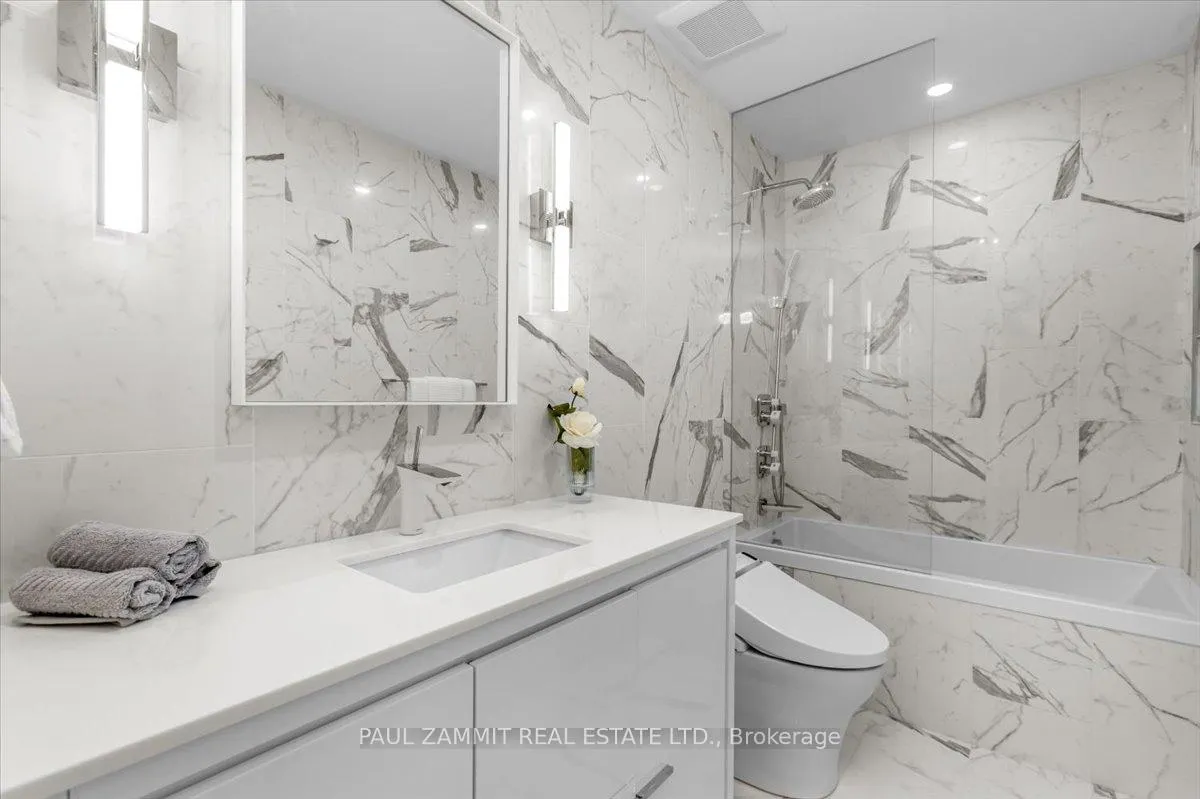 Photo 25 of 57 Glenmanor Way, Vaughan, Crestwood-Springfarm-Yorkhill — HOMEH